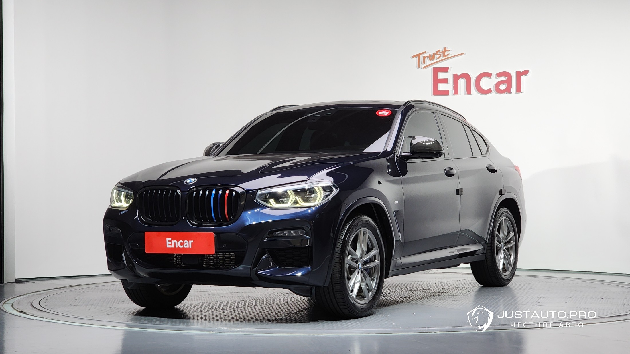Автомобиль BMW X4