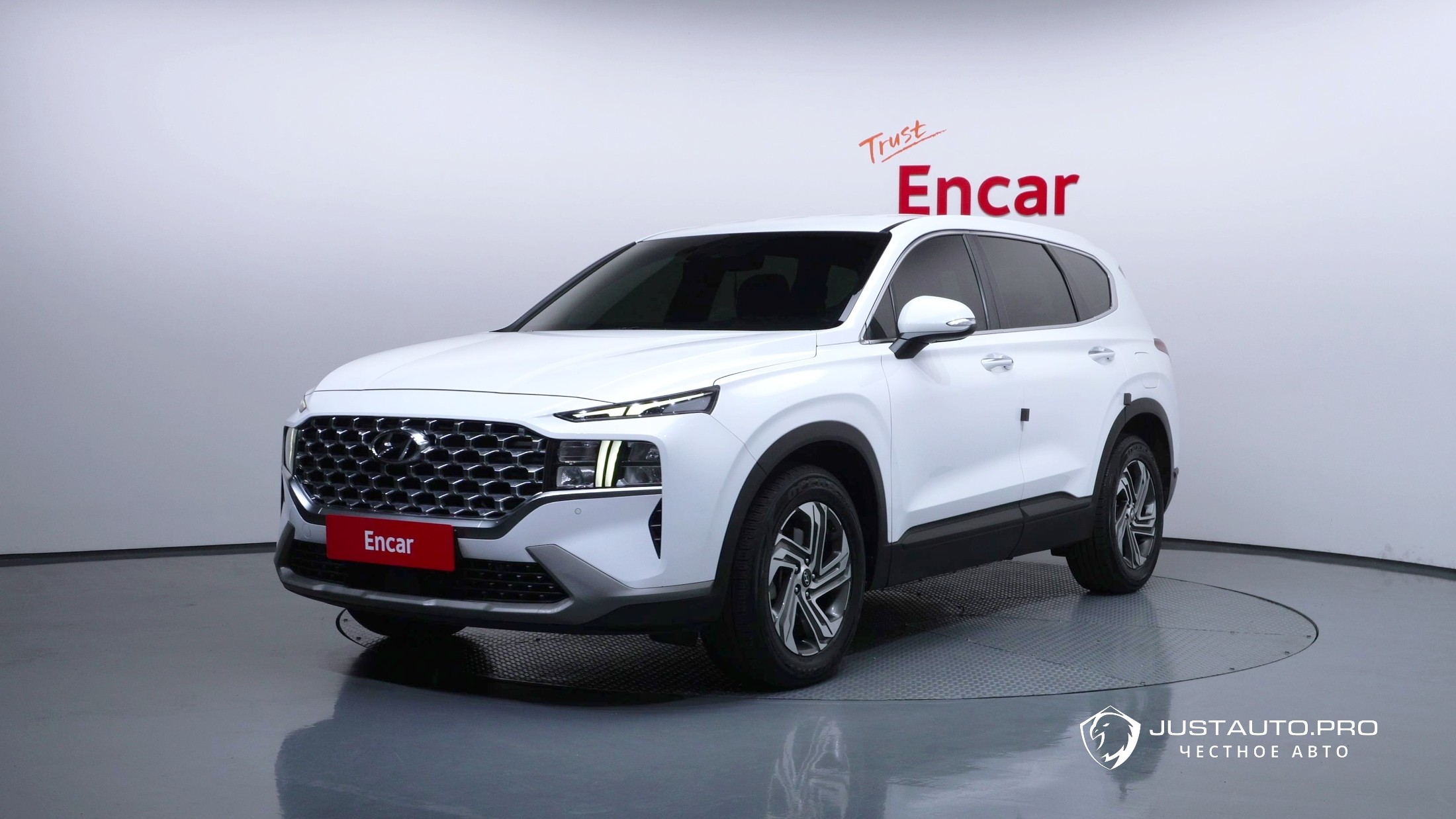 Автомобиль Hyundai Santafe