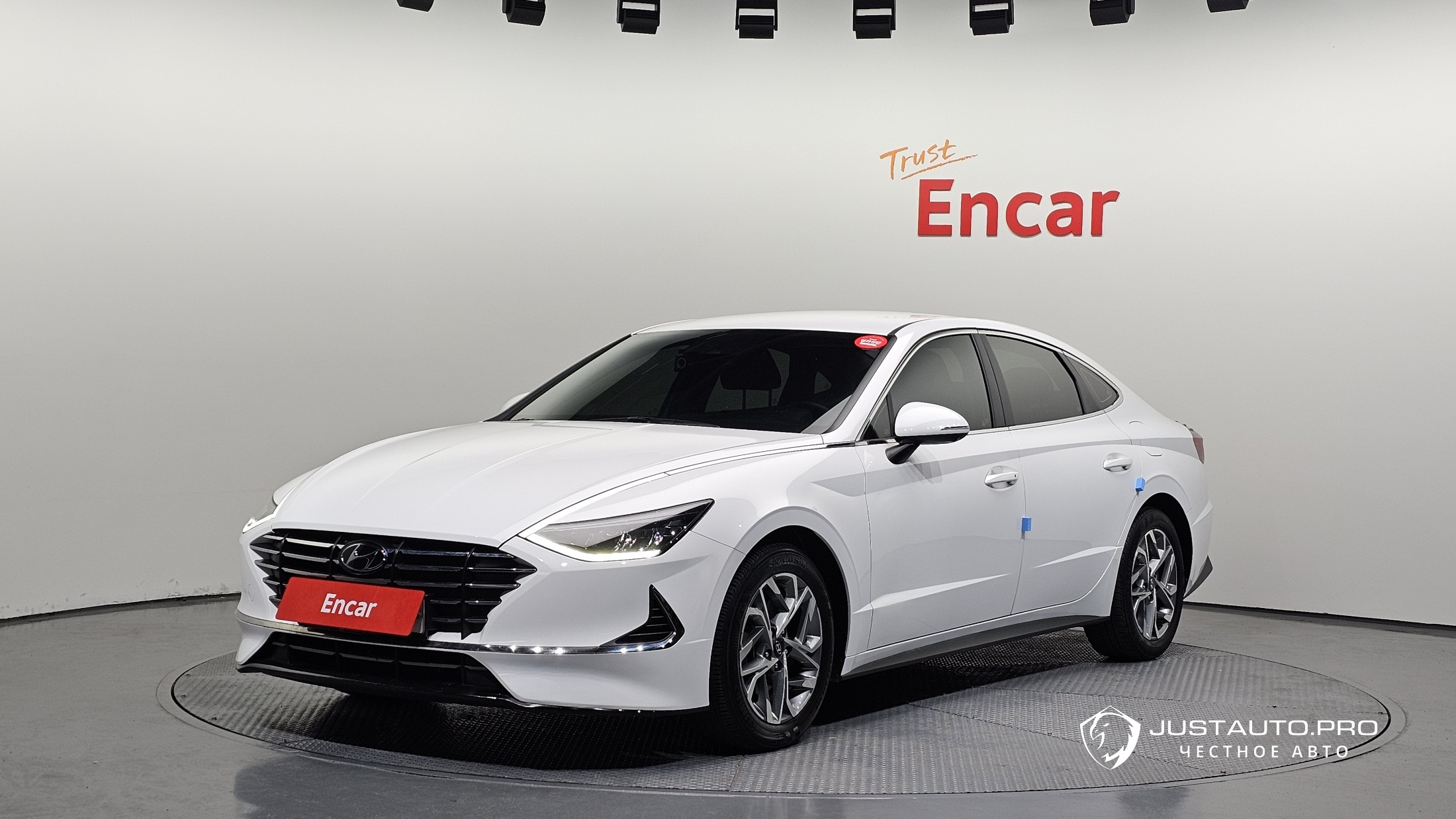 Автомобиль Hyundai Sonata