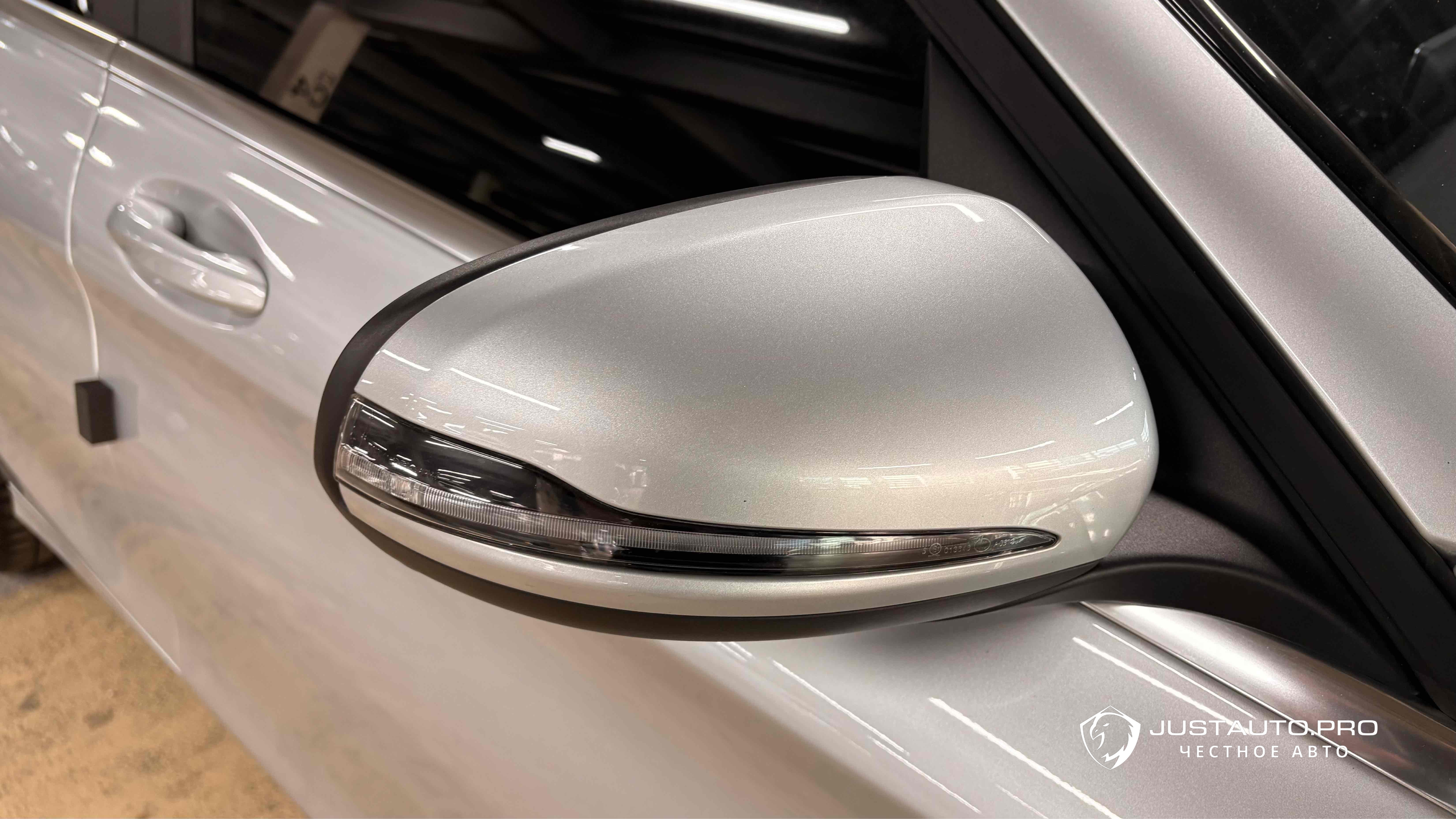 Автомобиль Mercedes-Benz C-Class