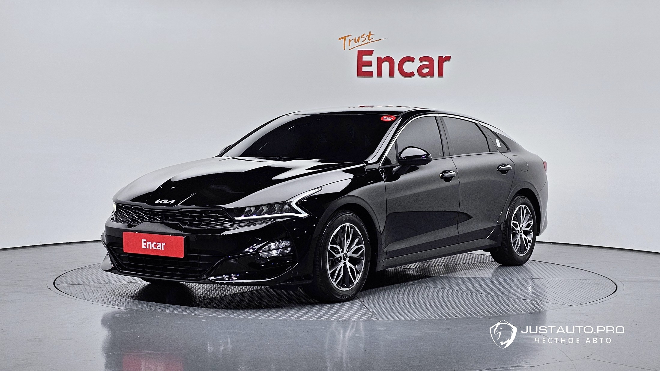 Автомобиль Kia K5