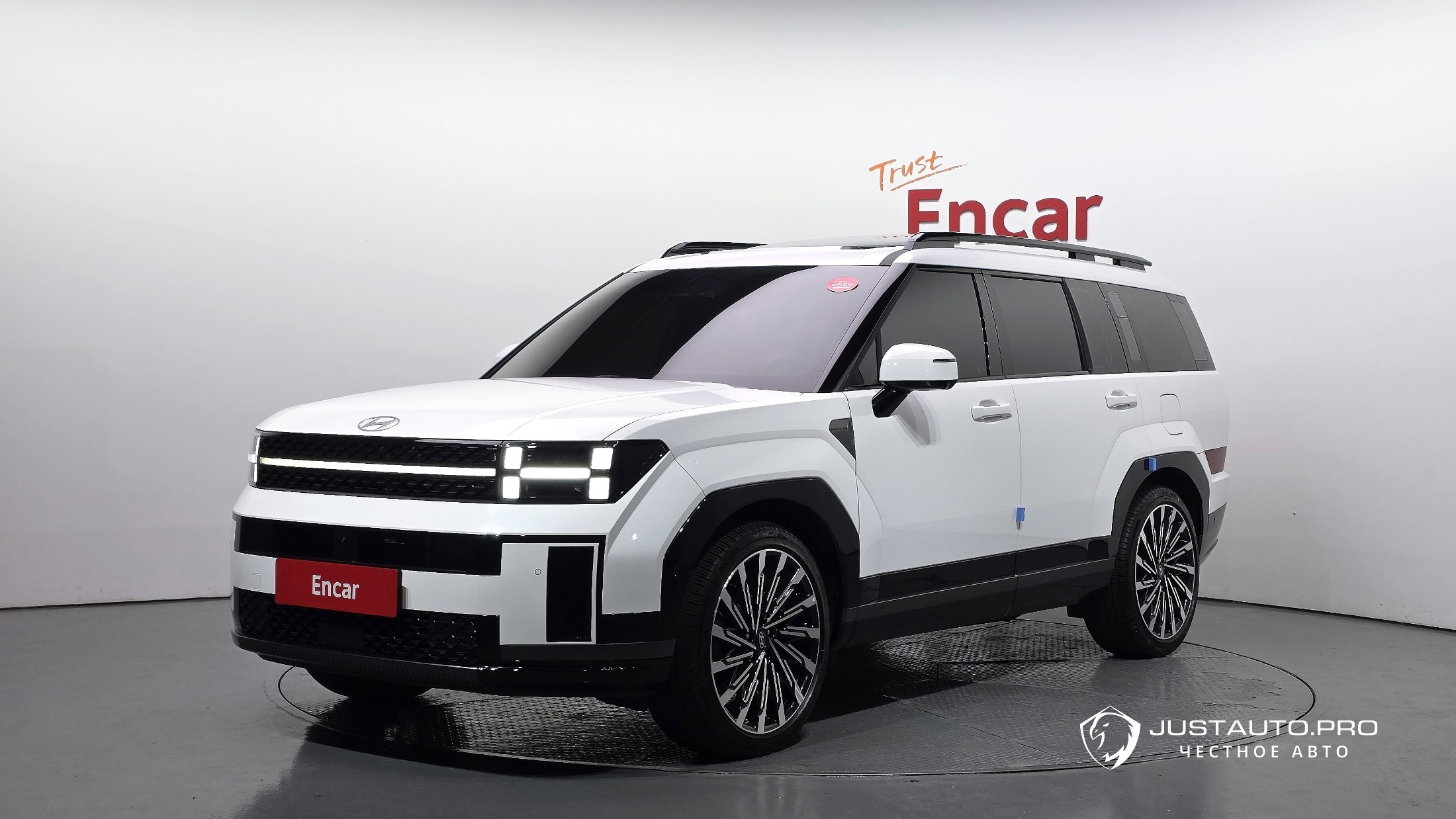 Автомобиль Hyundai Santafe