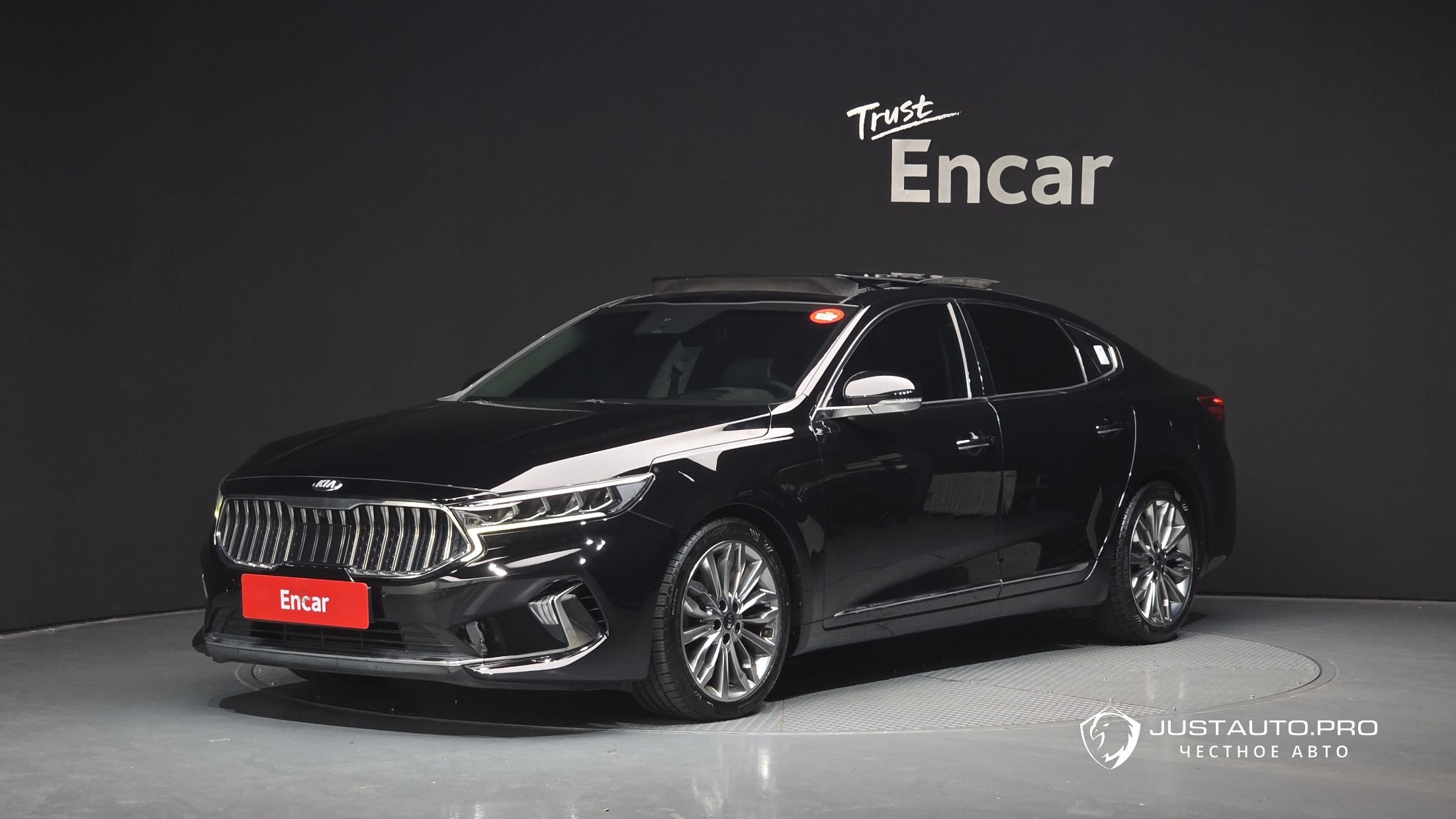 Автомобиль Kia K7