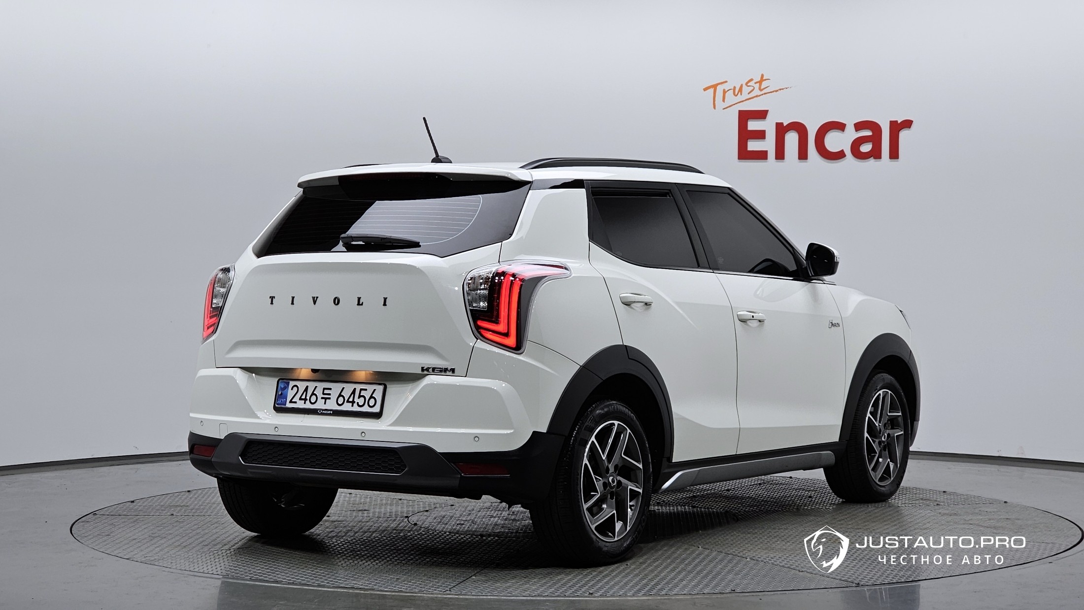 Автомобиль KG_Mobility_Ssangyong TIBOLI