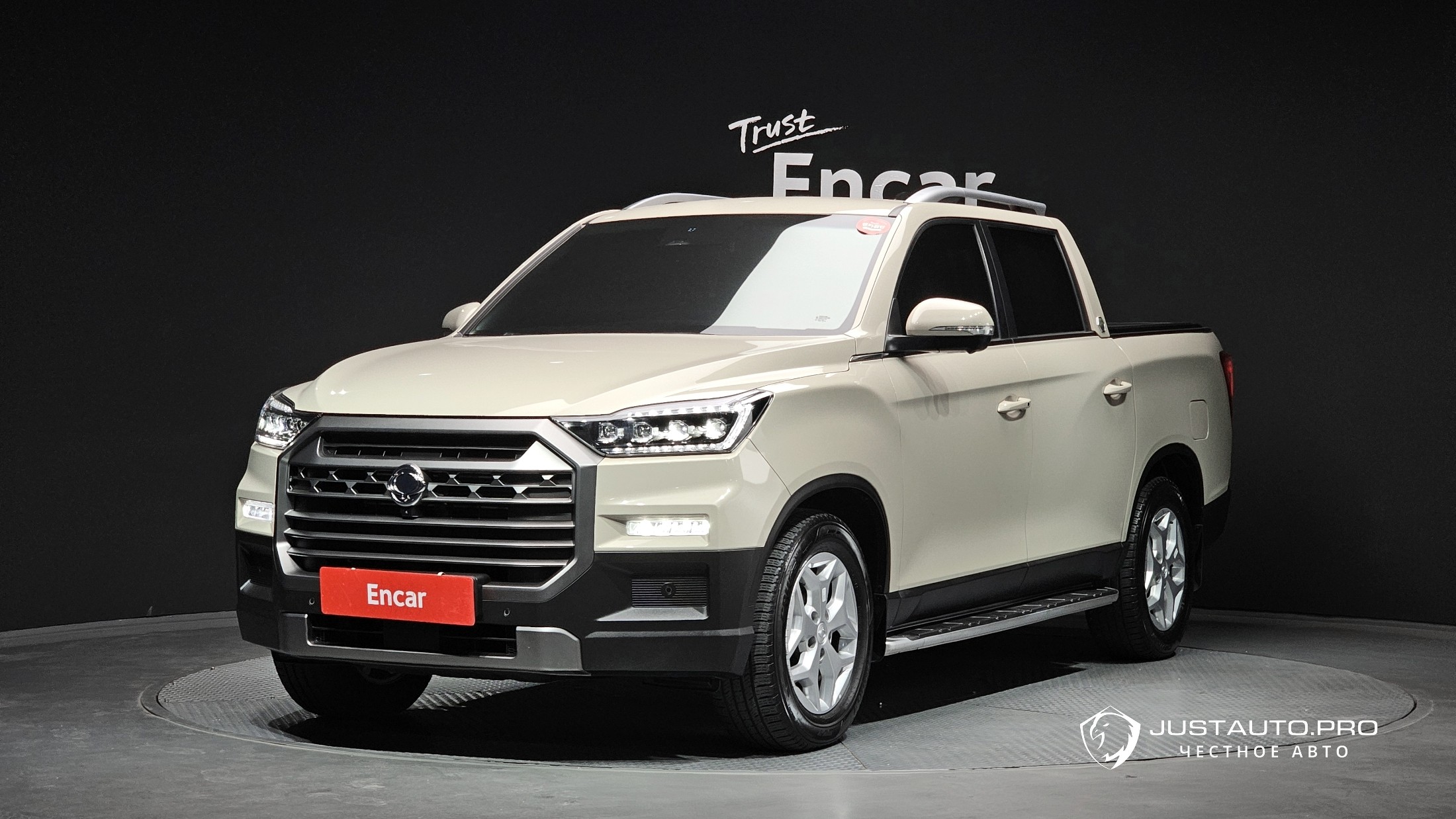 Автомобиль KG_Mobility_Ssangyong Rexton