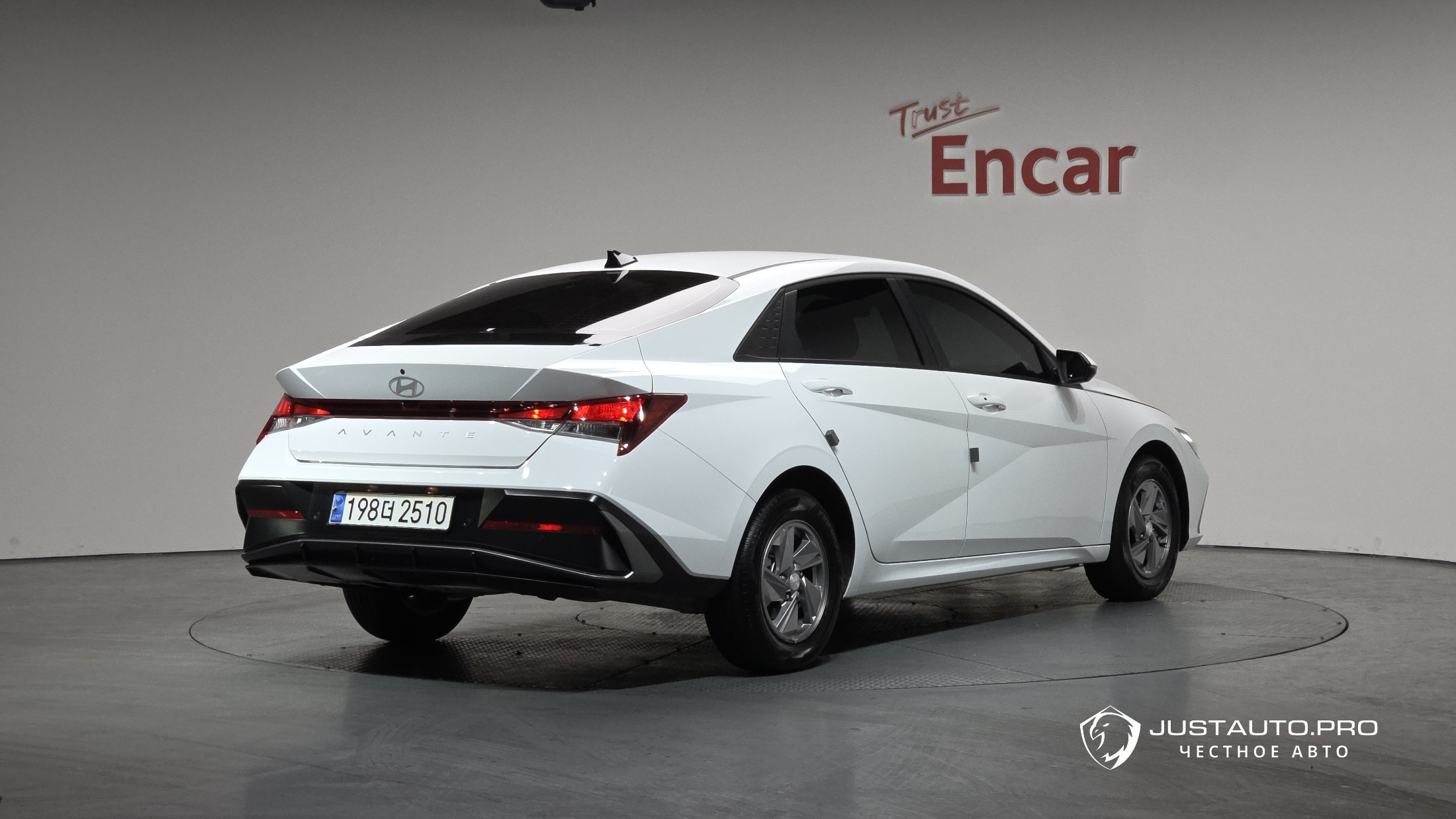 Автомобиль Hyundai AVANTE