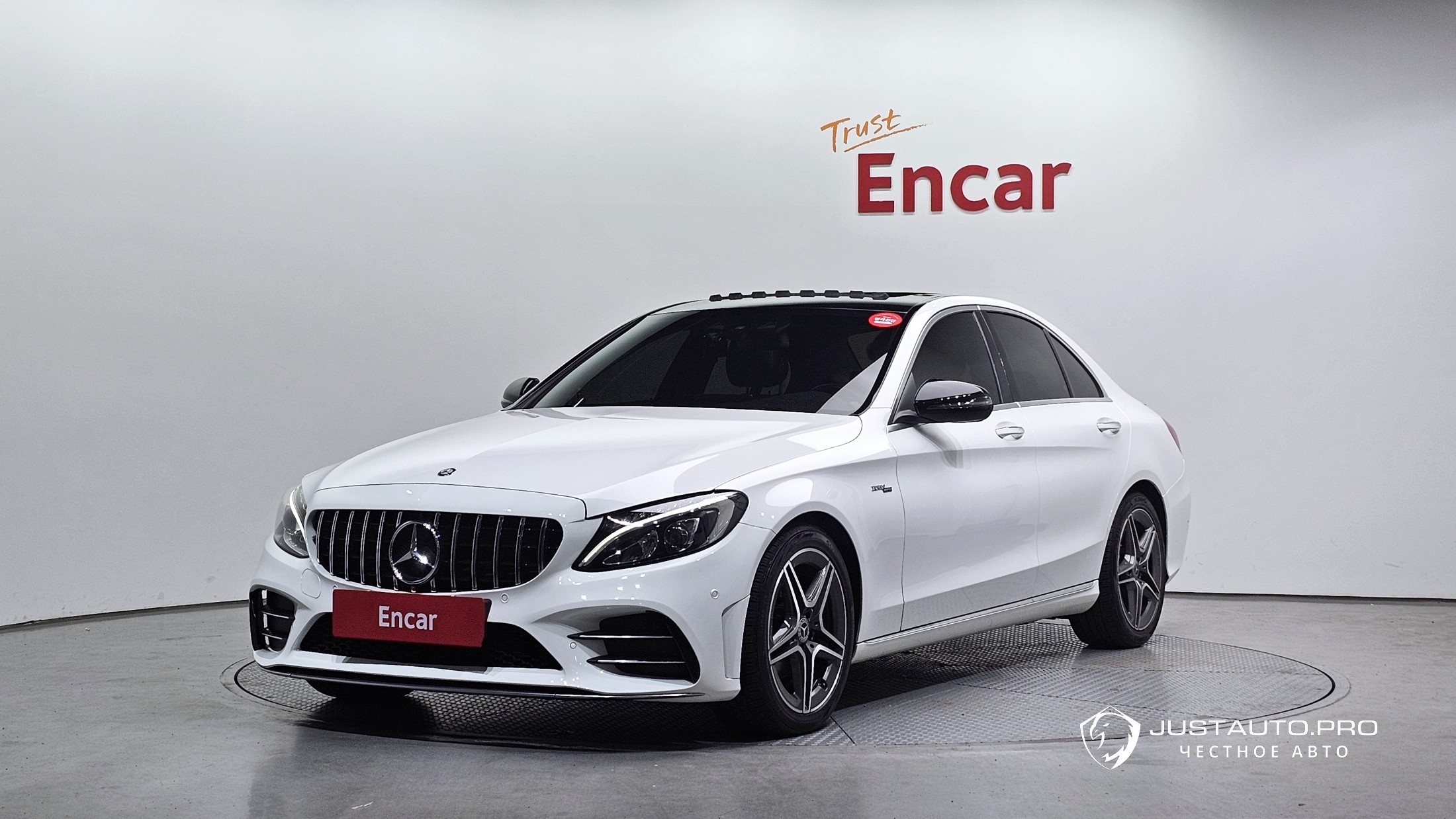 Автомобиль Mercedes-Benz C-Class