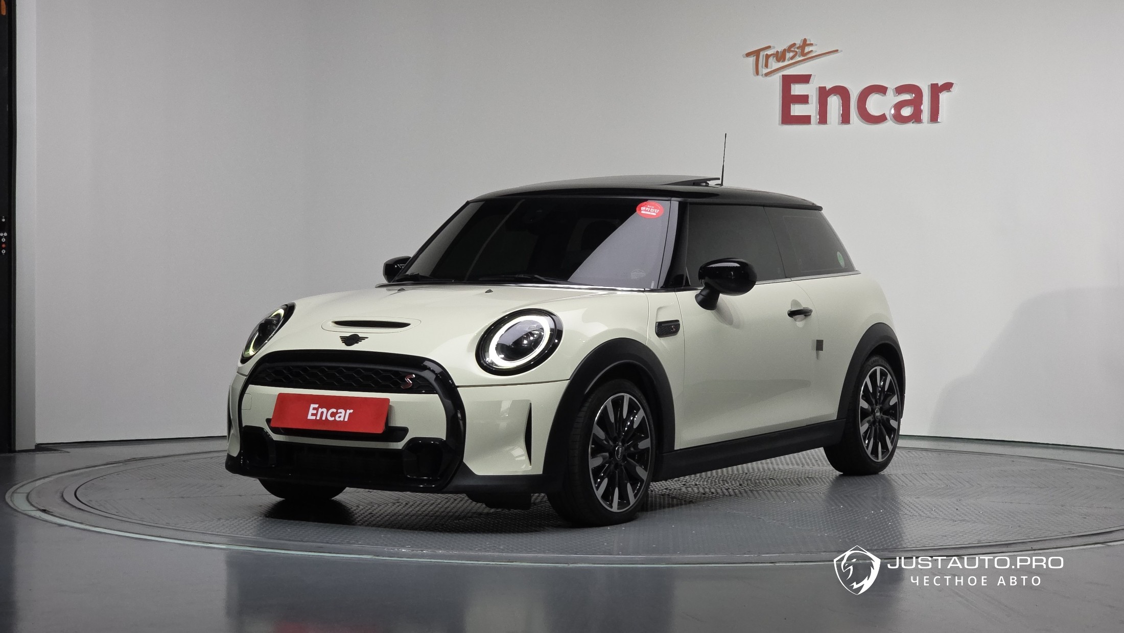 Автомобиль Mini Cooper