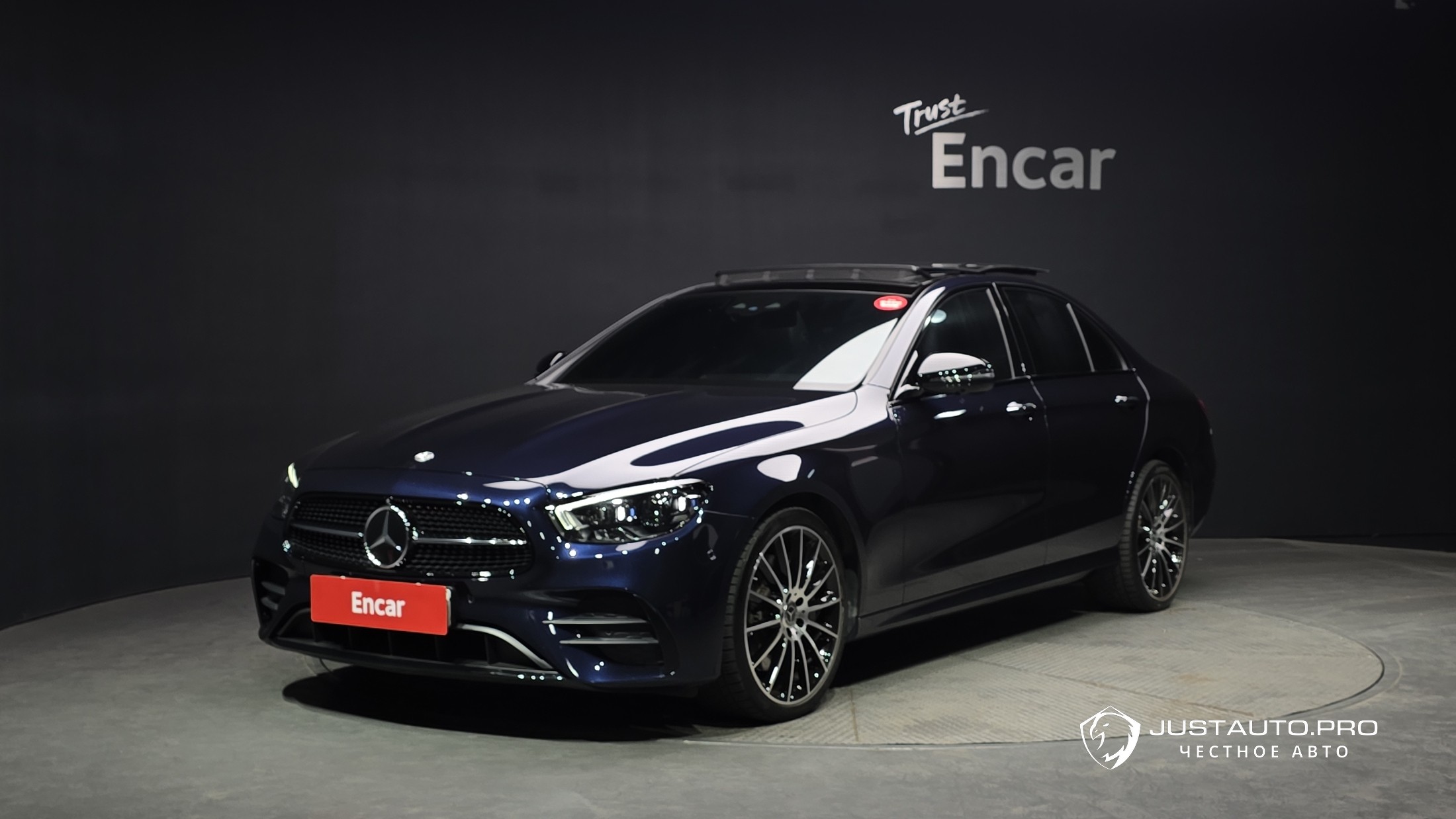 Автомобиль Mercedes-Benz E-Class