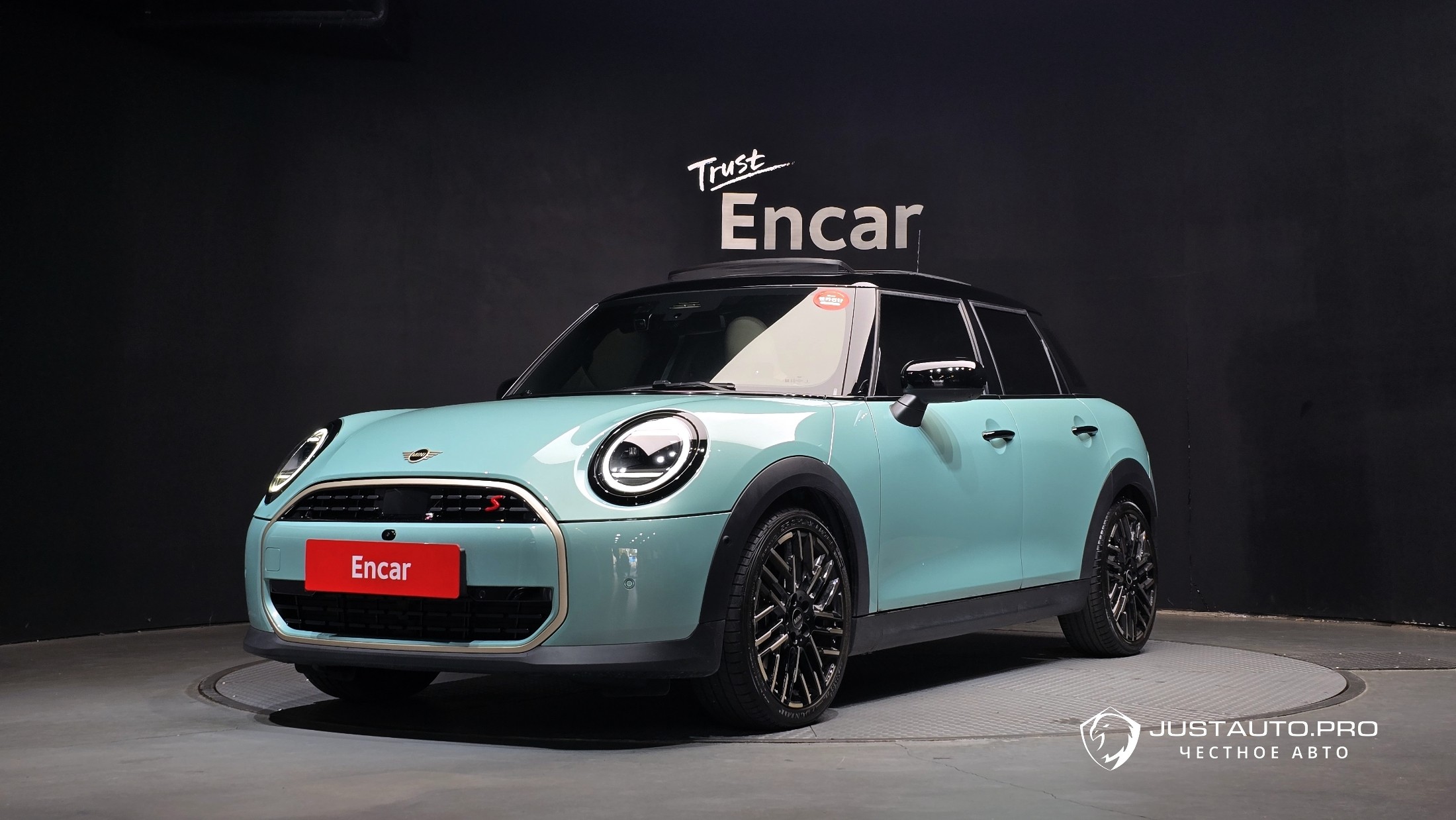 Автомобиль Mini Cooper