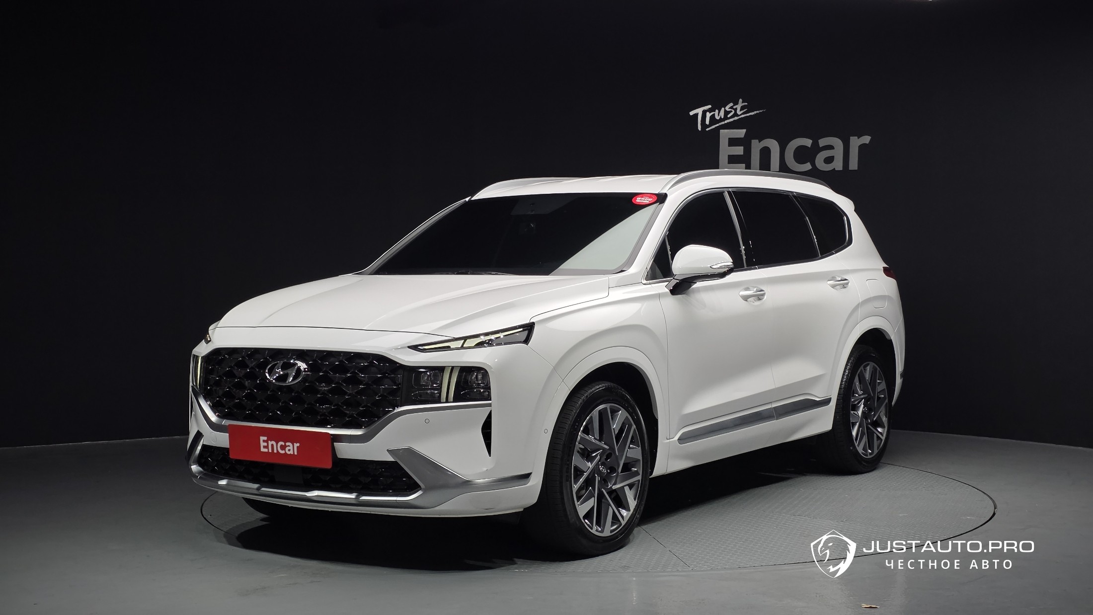 Автомобиль Hyundai Santafe