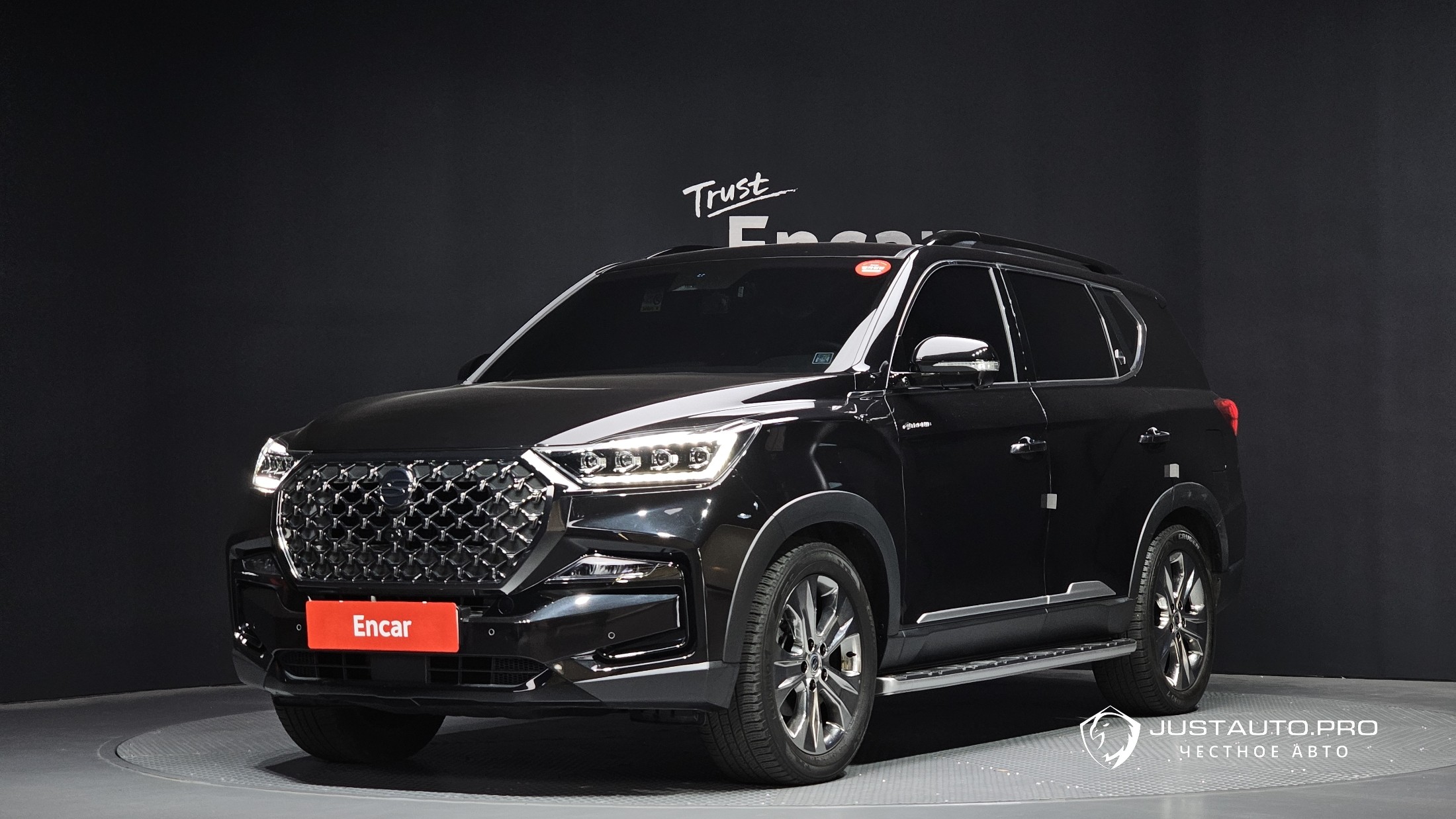 Автомобиль KG_Mobility_Ssangyong Rexton