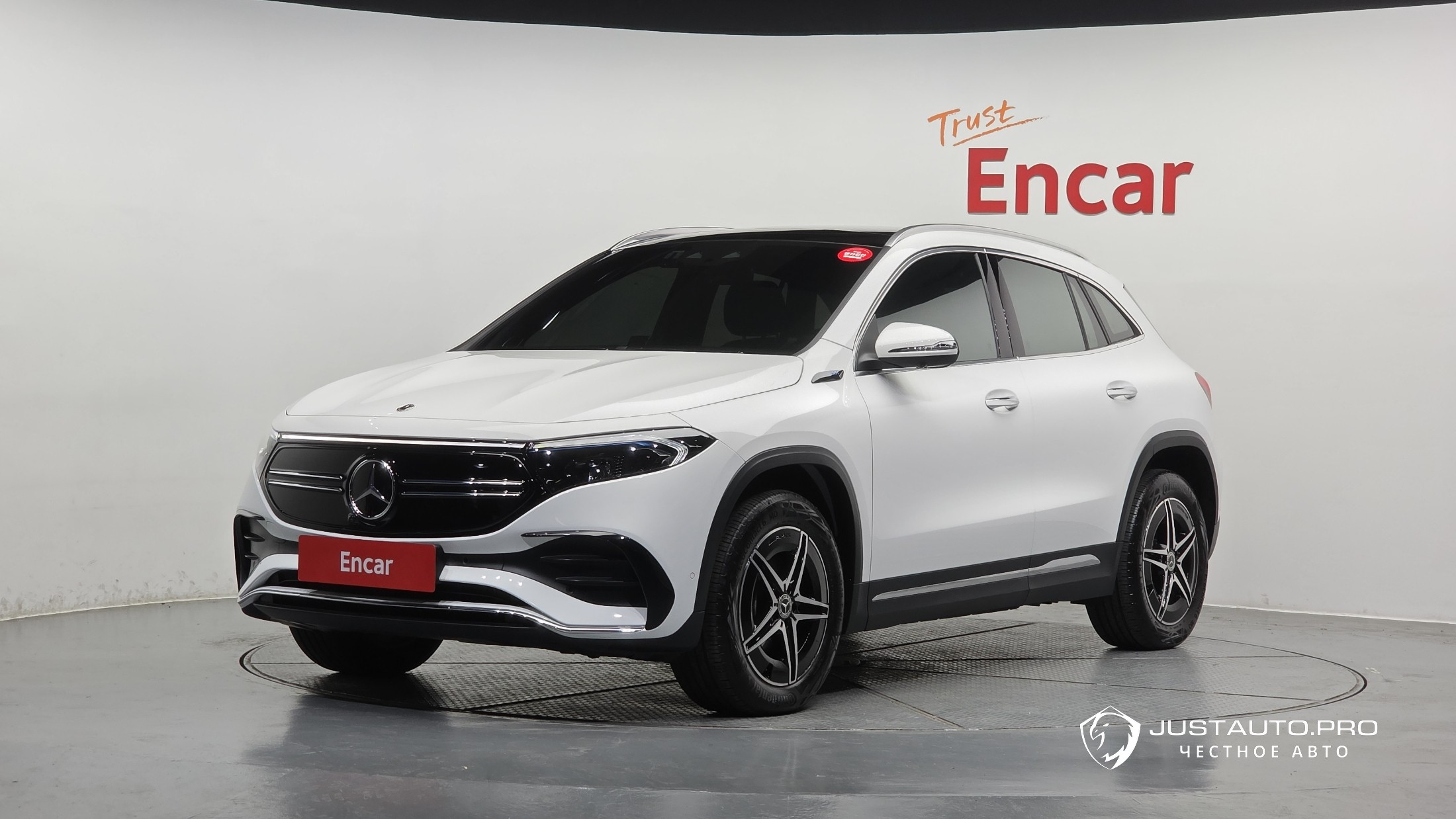 Автомобиль Mercedes-Benz EQA