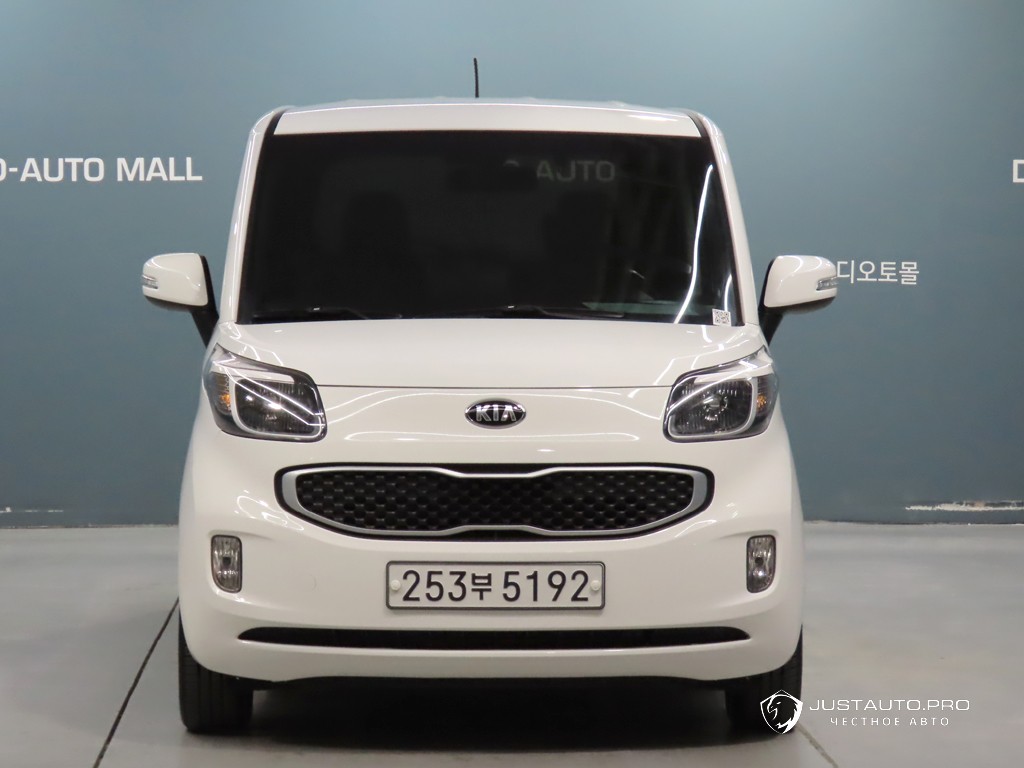 Автомобиль Kia RAY