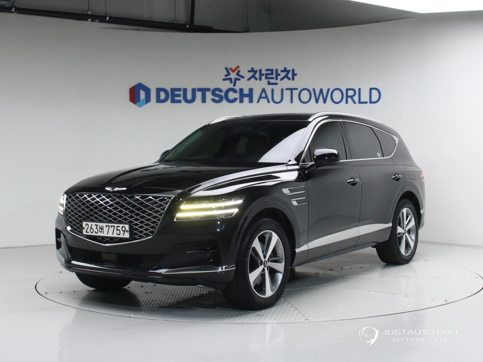Автомобиль Genesis GV80