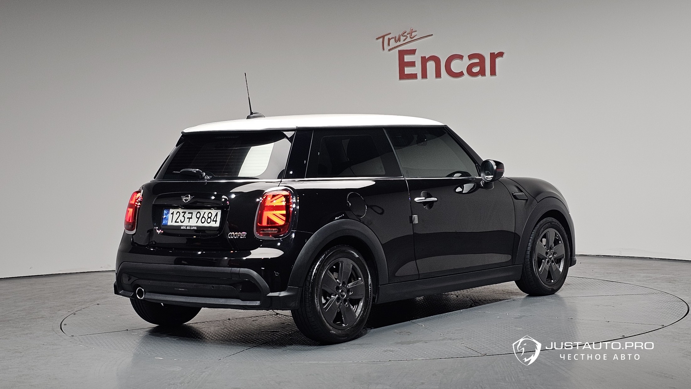 Автомобиль Mini Cooper