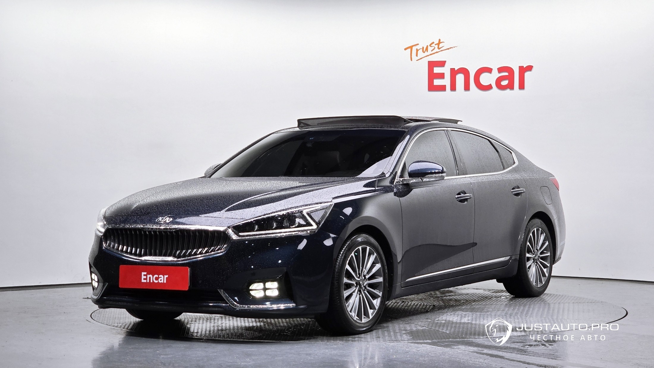 Автомобиль Kia K7