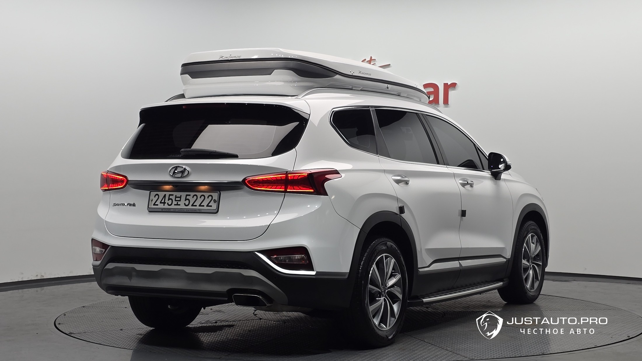 Автомобиль Hyundai Santafe