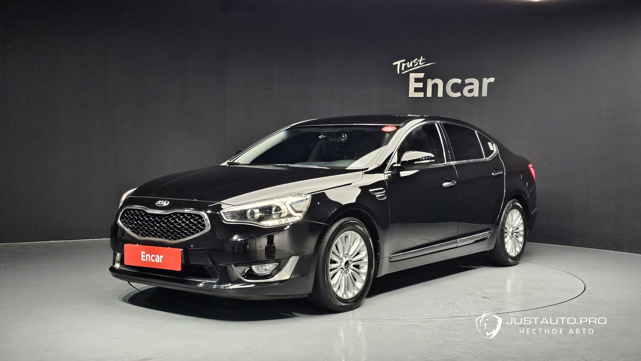Автомобиль Kia K7
