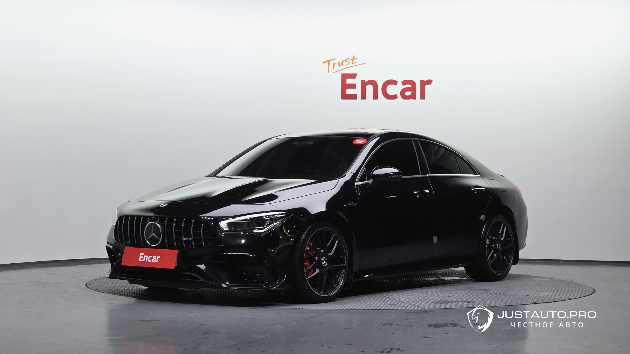 Автомобиль Mercedes-Benz CLA-Class