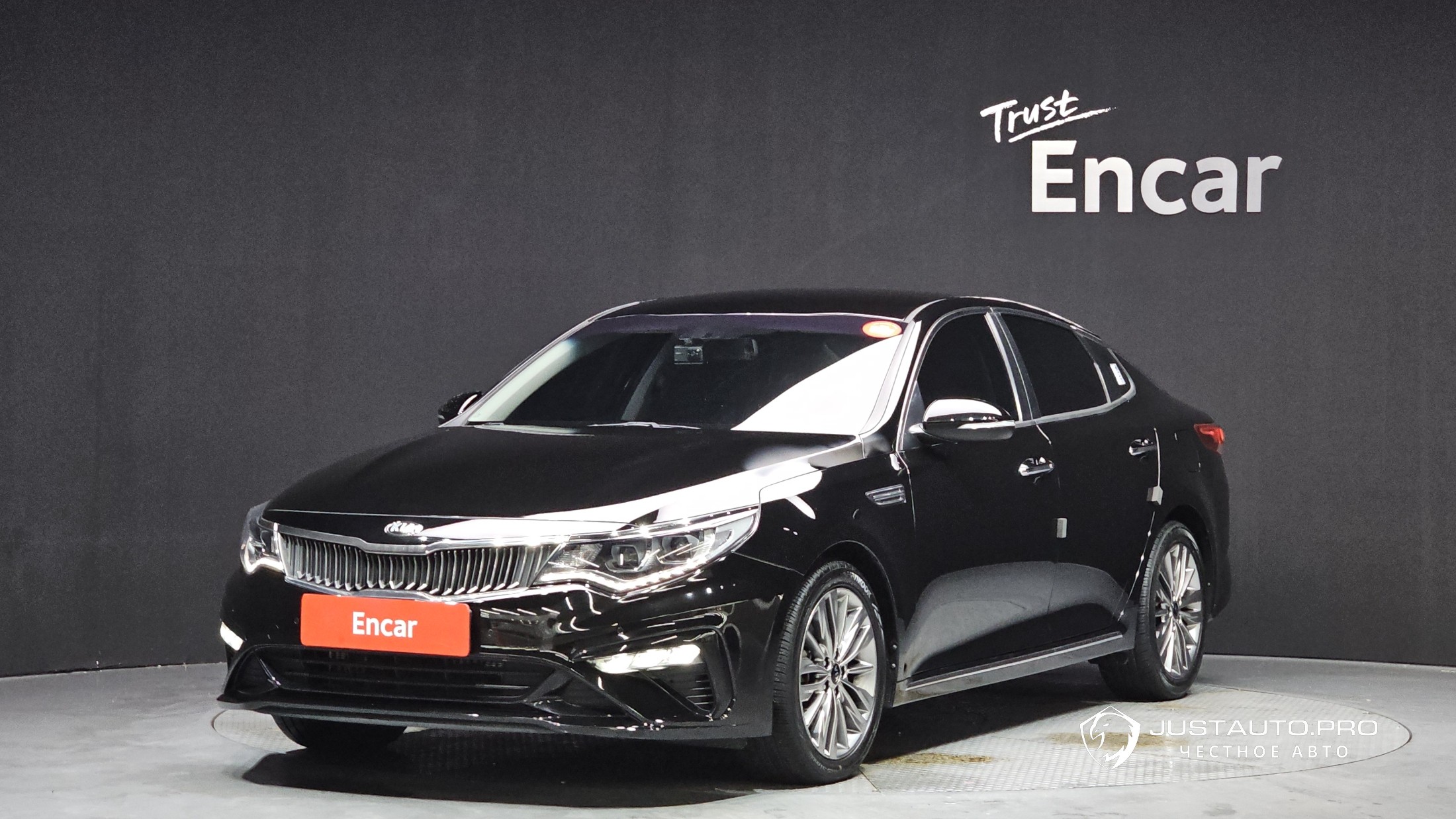 Автомобиль Kia K5