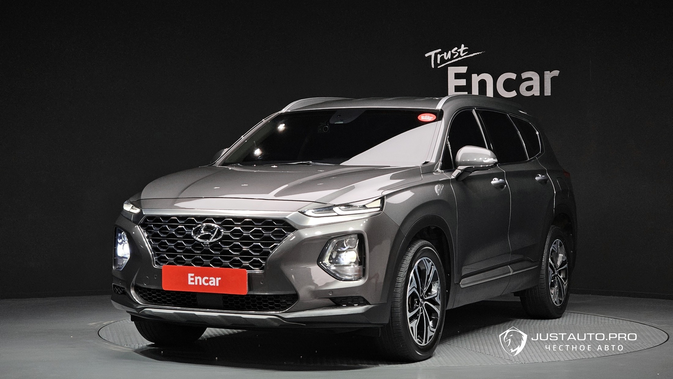 Автомобиль Hyundai Santafe