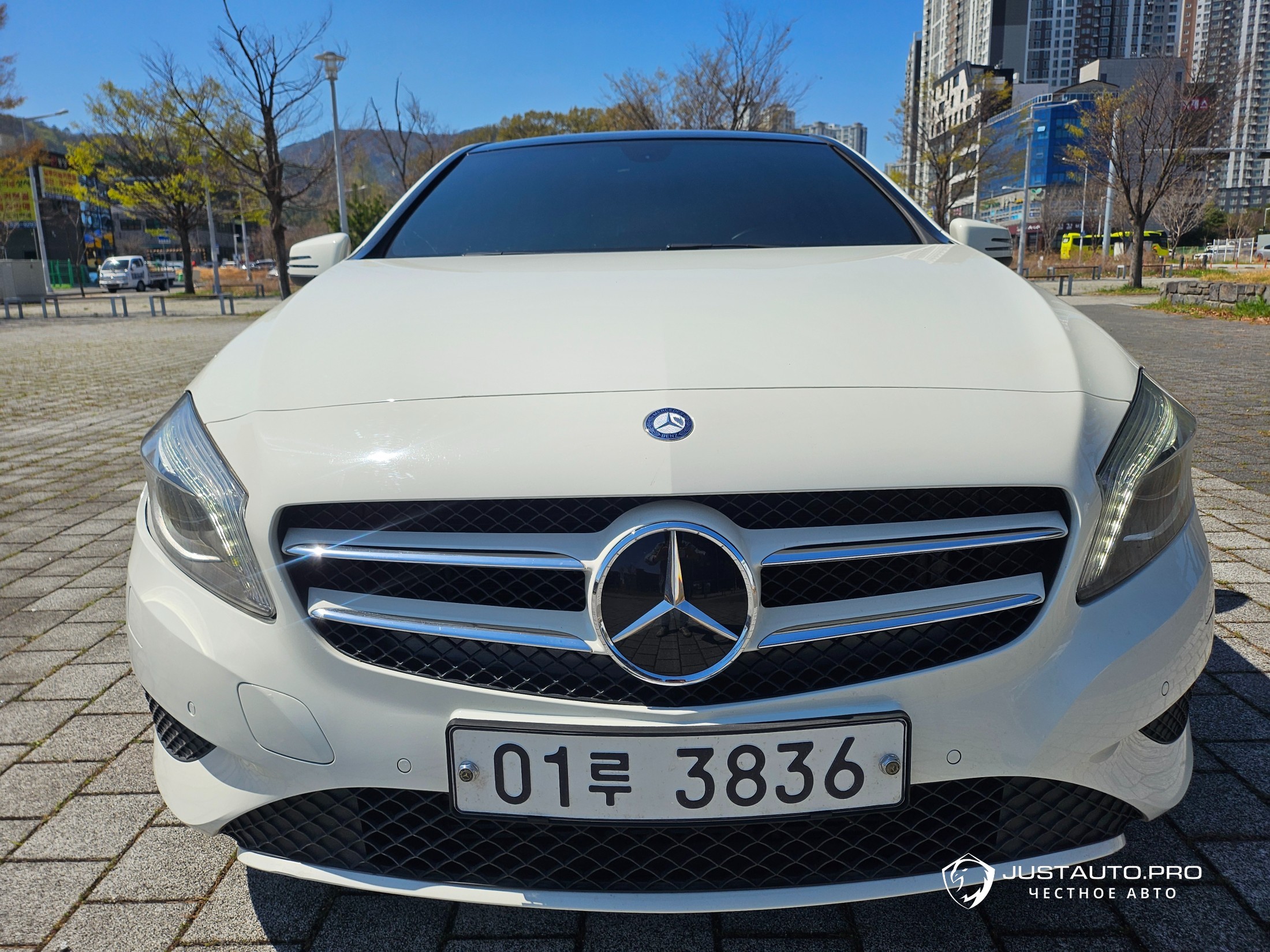 Автомобиль Mercedes-Benz A-Class