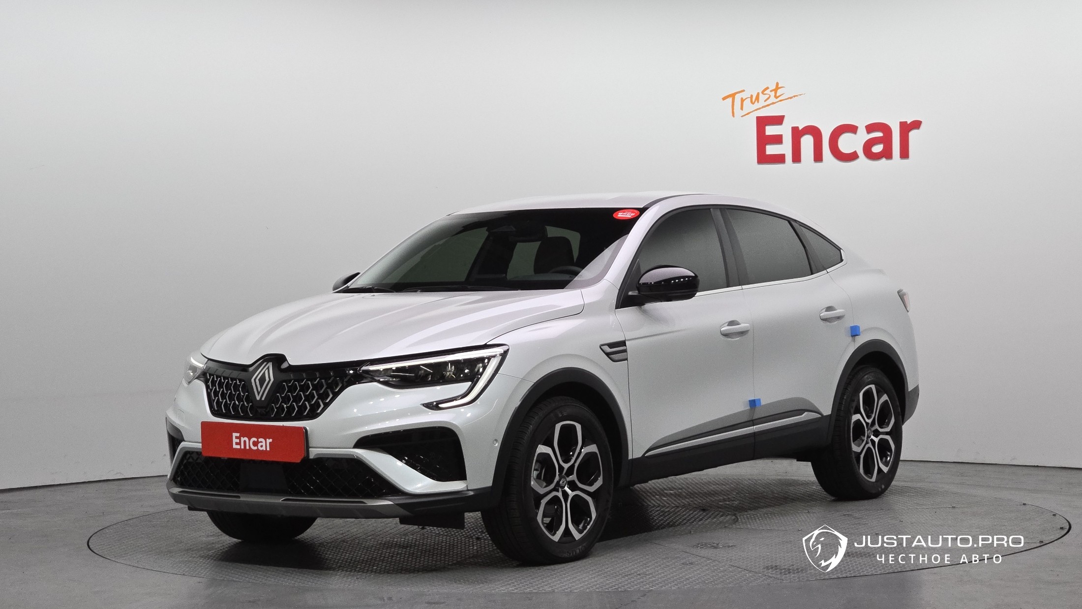 Автомобиль Renault-KoreaSamsung Arkana