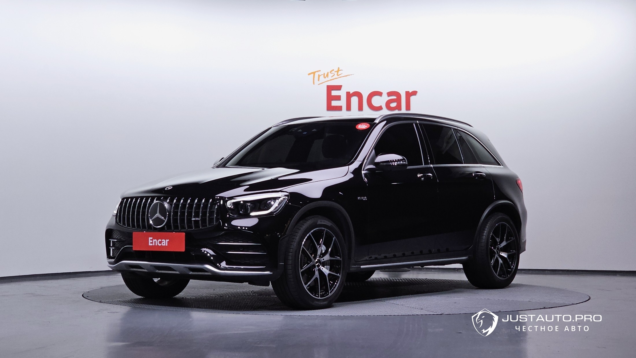 Автомобиль Mercedes-Benz GLC-Class
