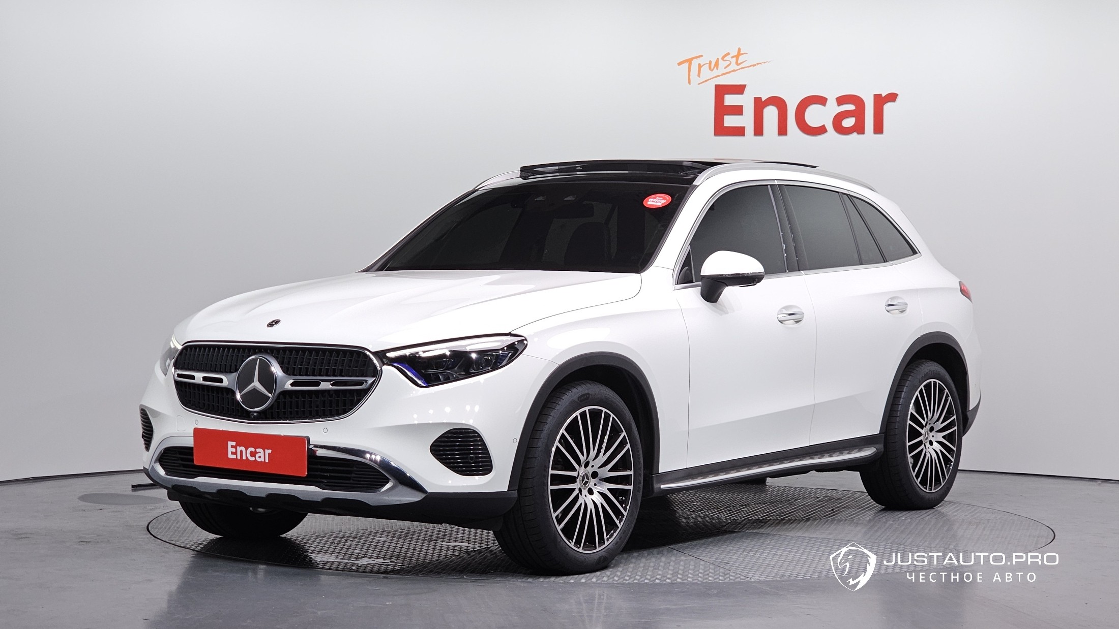 Автомобиль Mercedes-Benz GLC-Class
