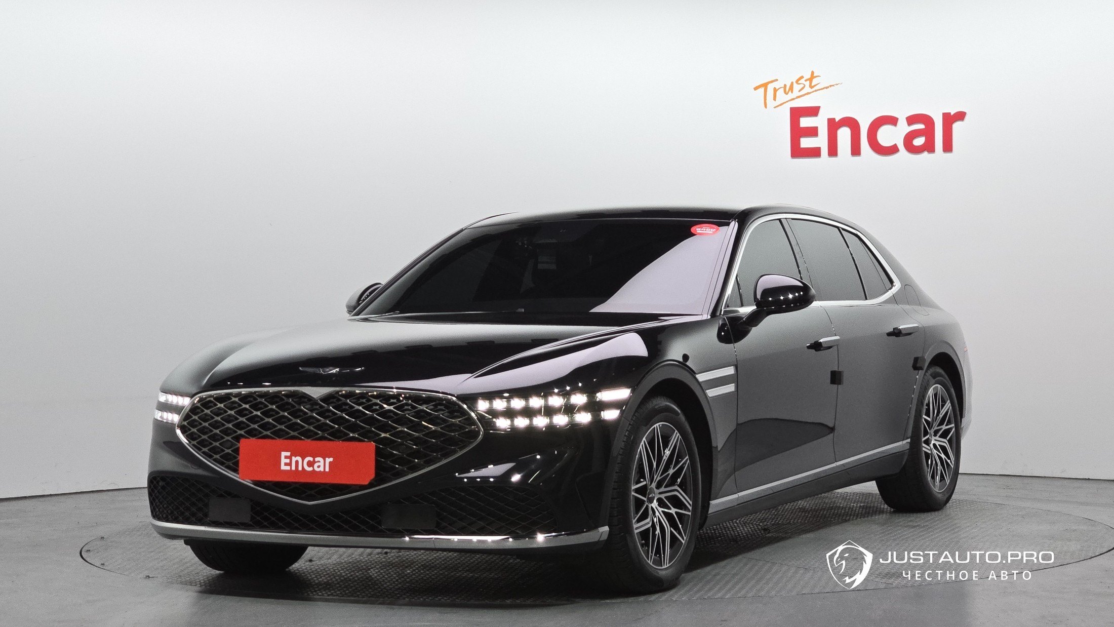 Автомобиль Genesis G90