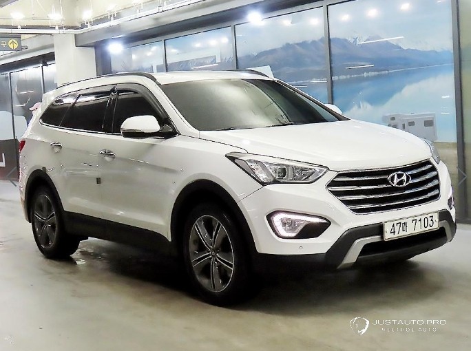 Автомобиль Hyundai Maxcruz