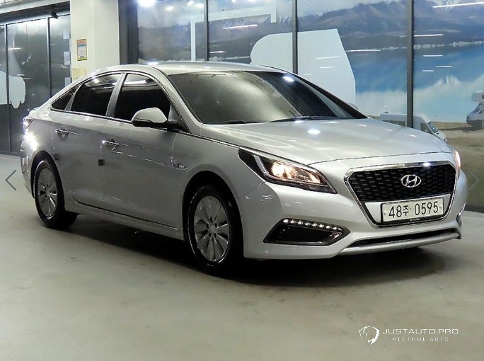 Автомобиль Hyundai Sonata