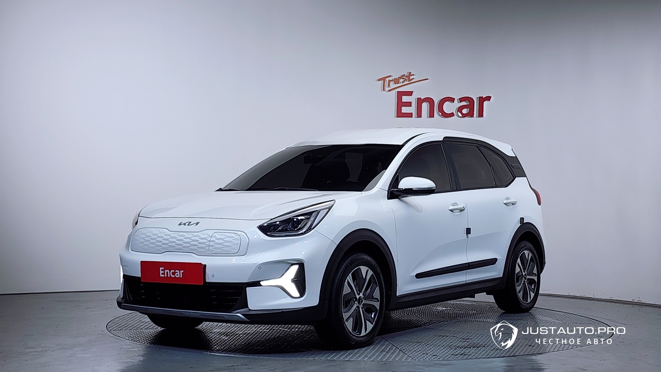 Автомобиль Kia Niro