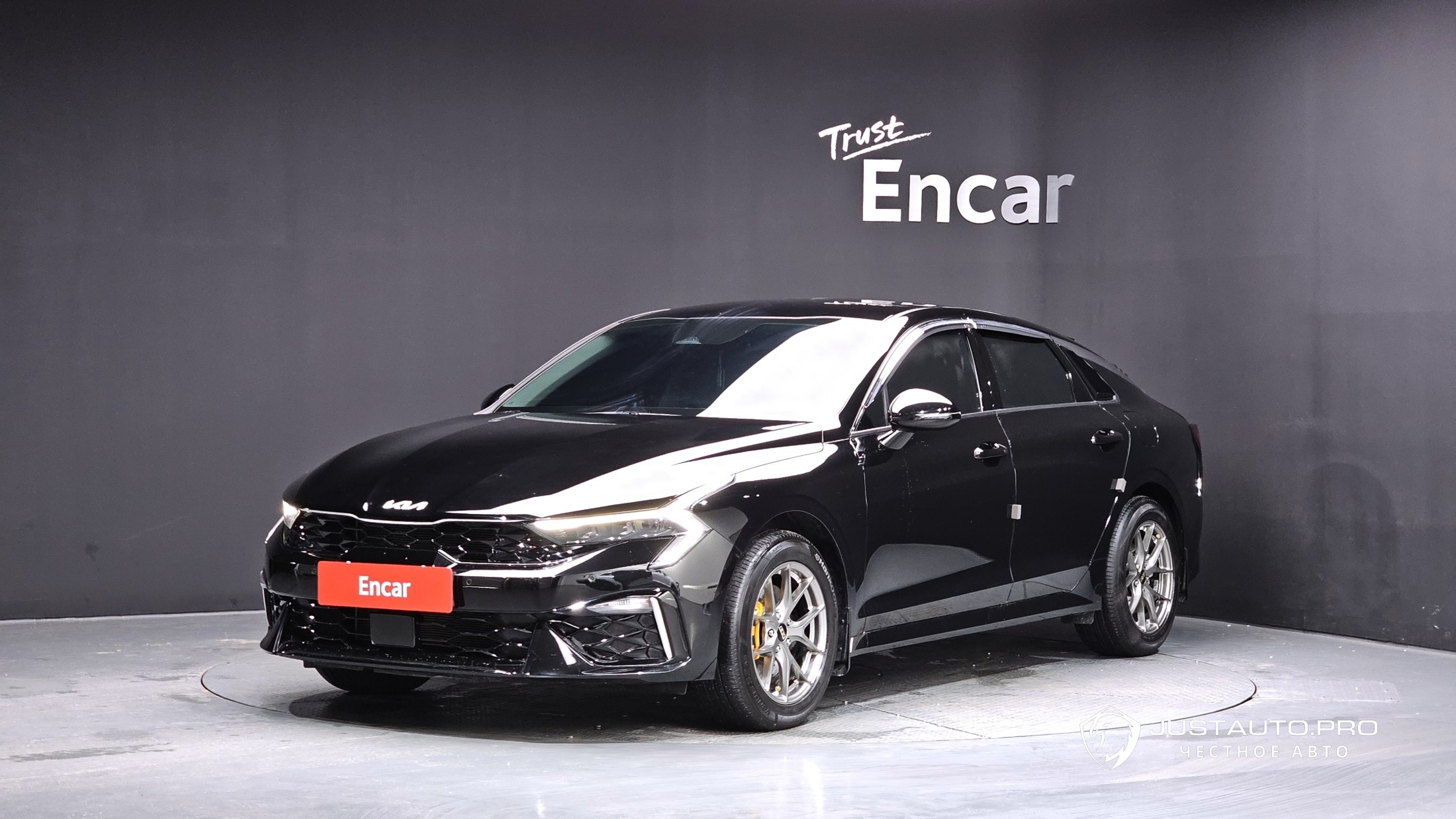 Автомобиль Kia K5
