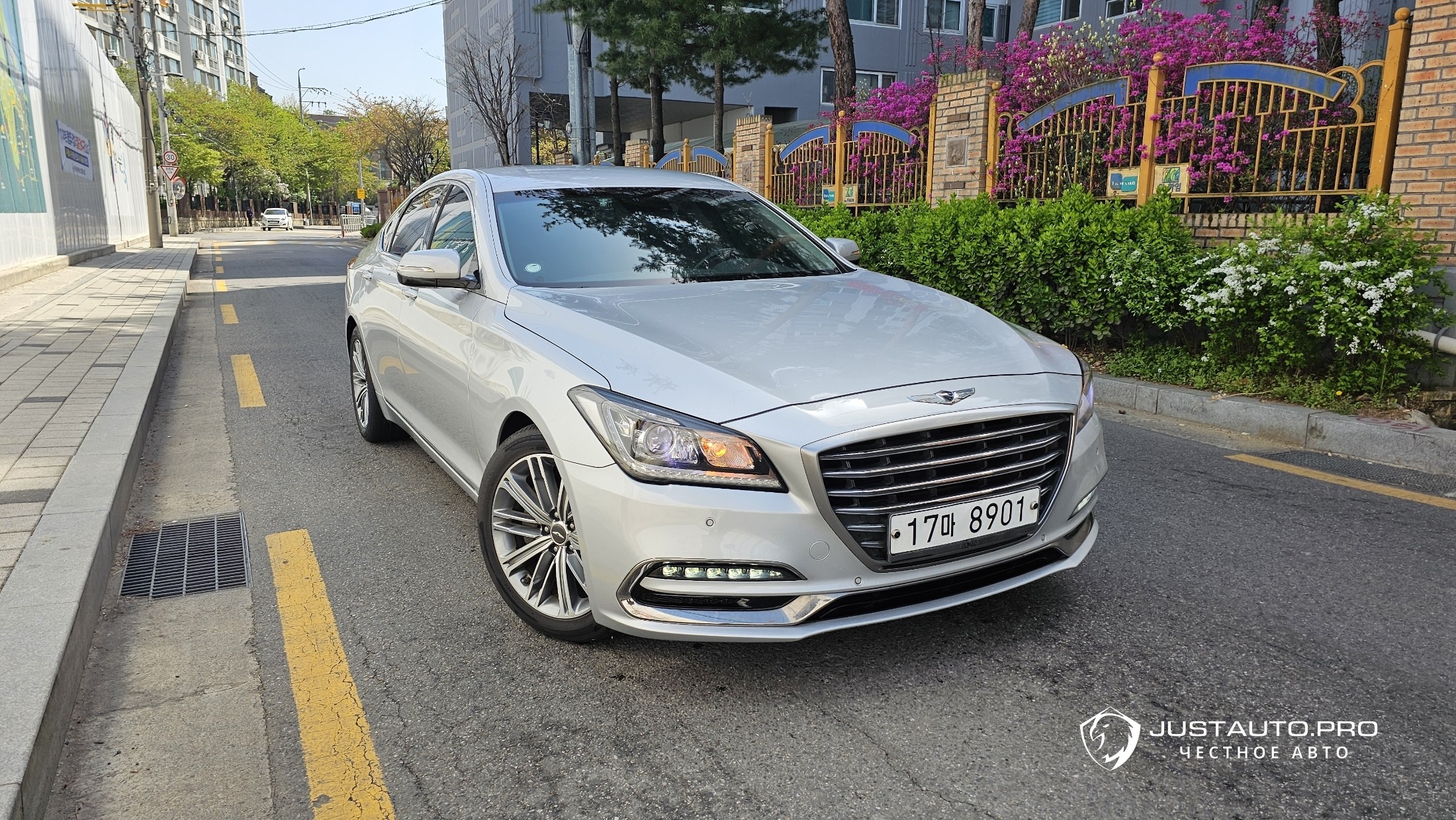Автомобиль Genesis G80