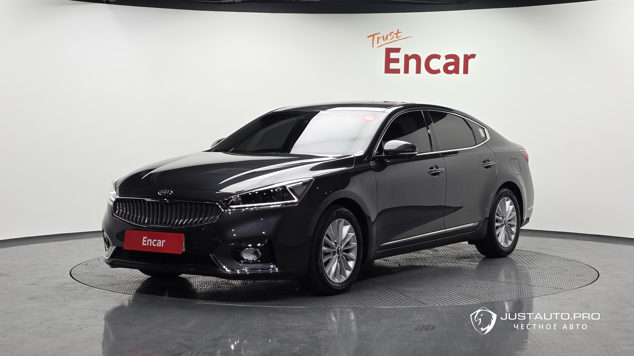 Автомобиль Kia K7