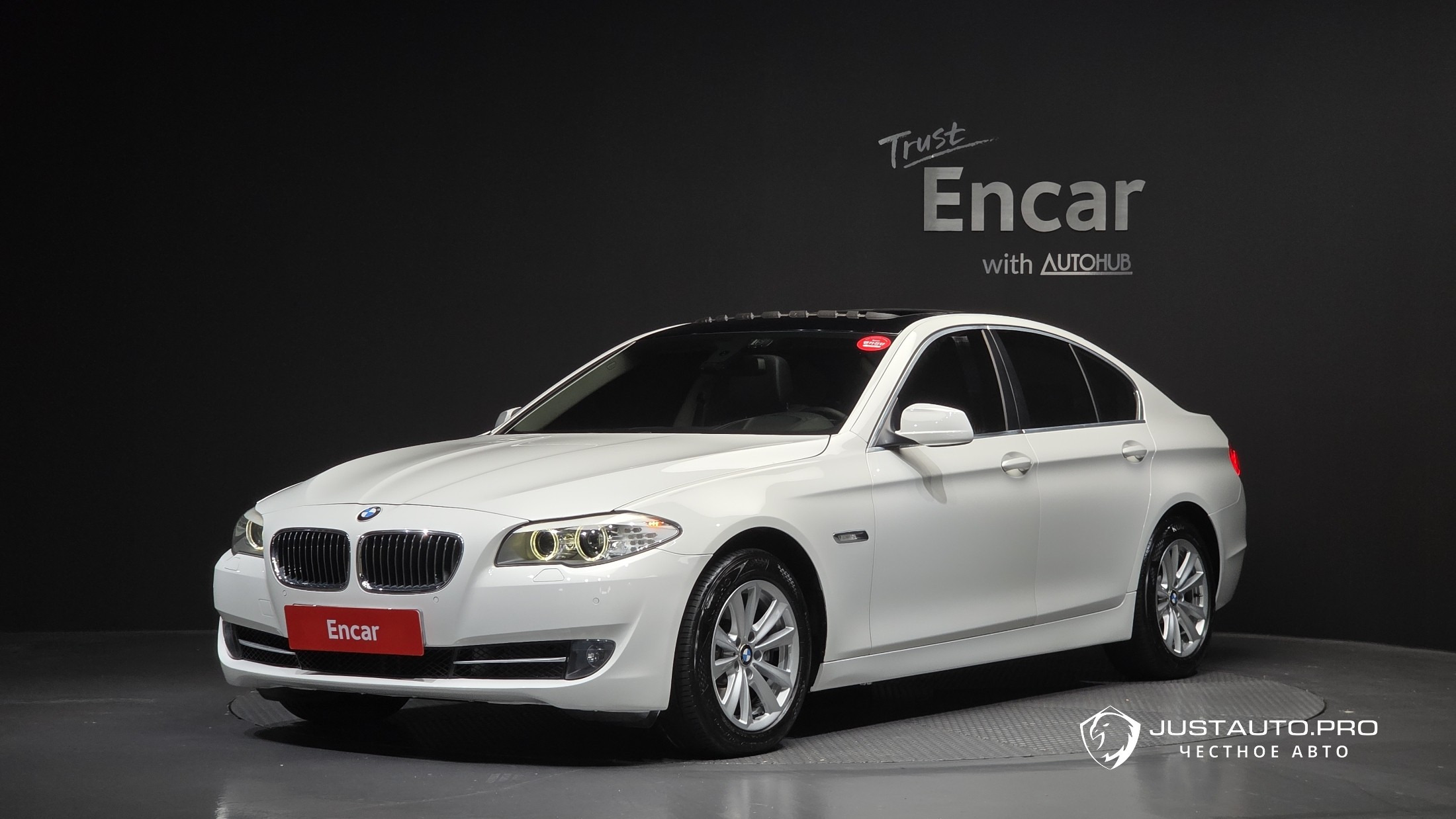 Автомобиль BMW 5-Series