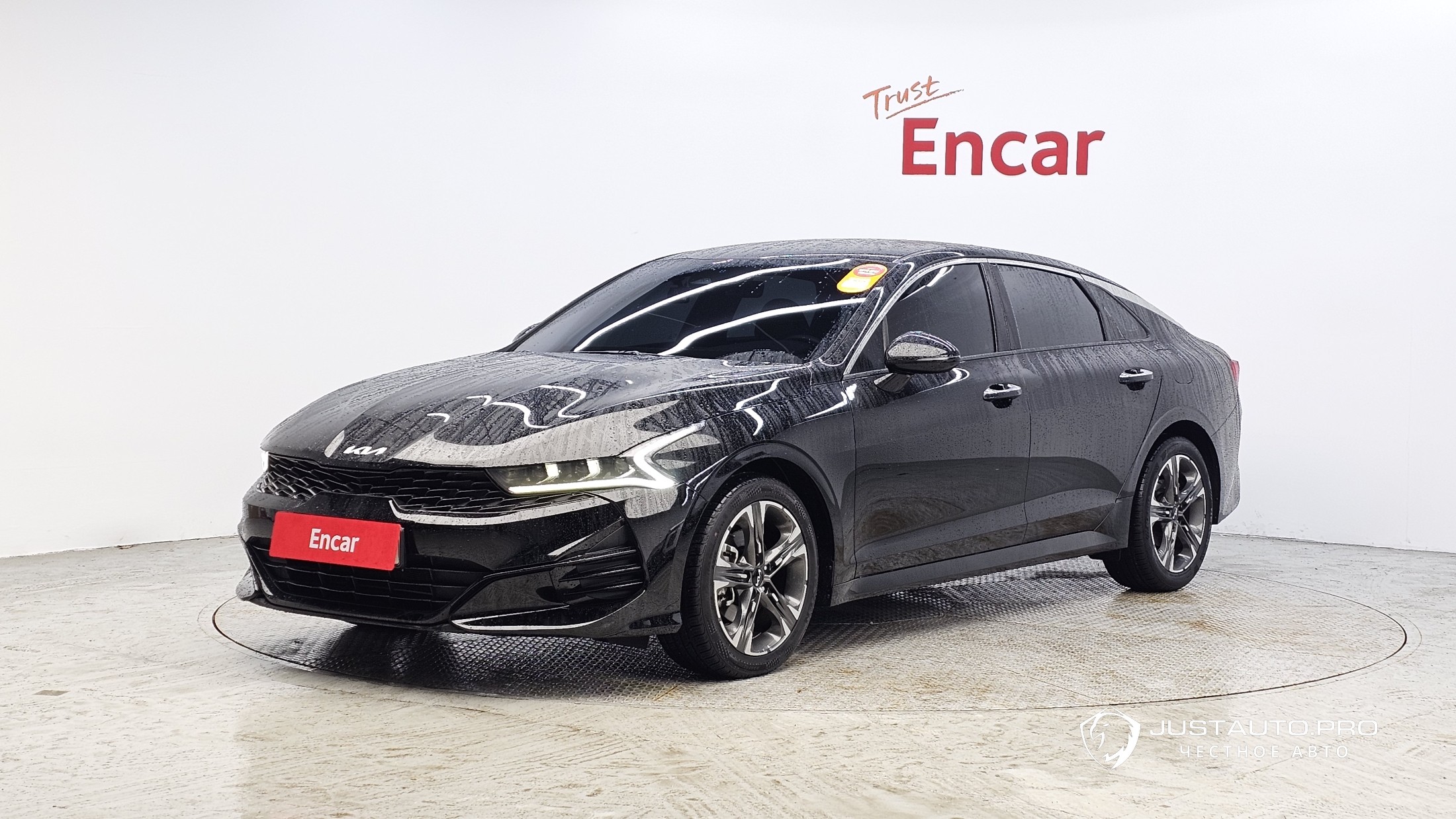 Автомобиль Kia K5