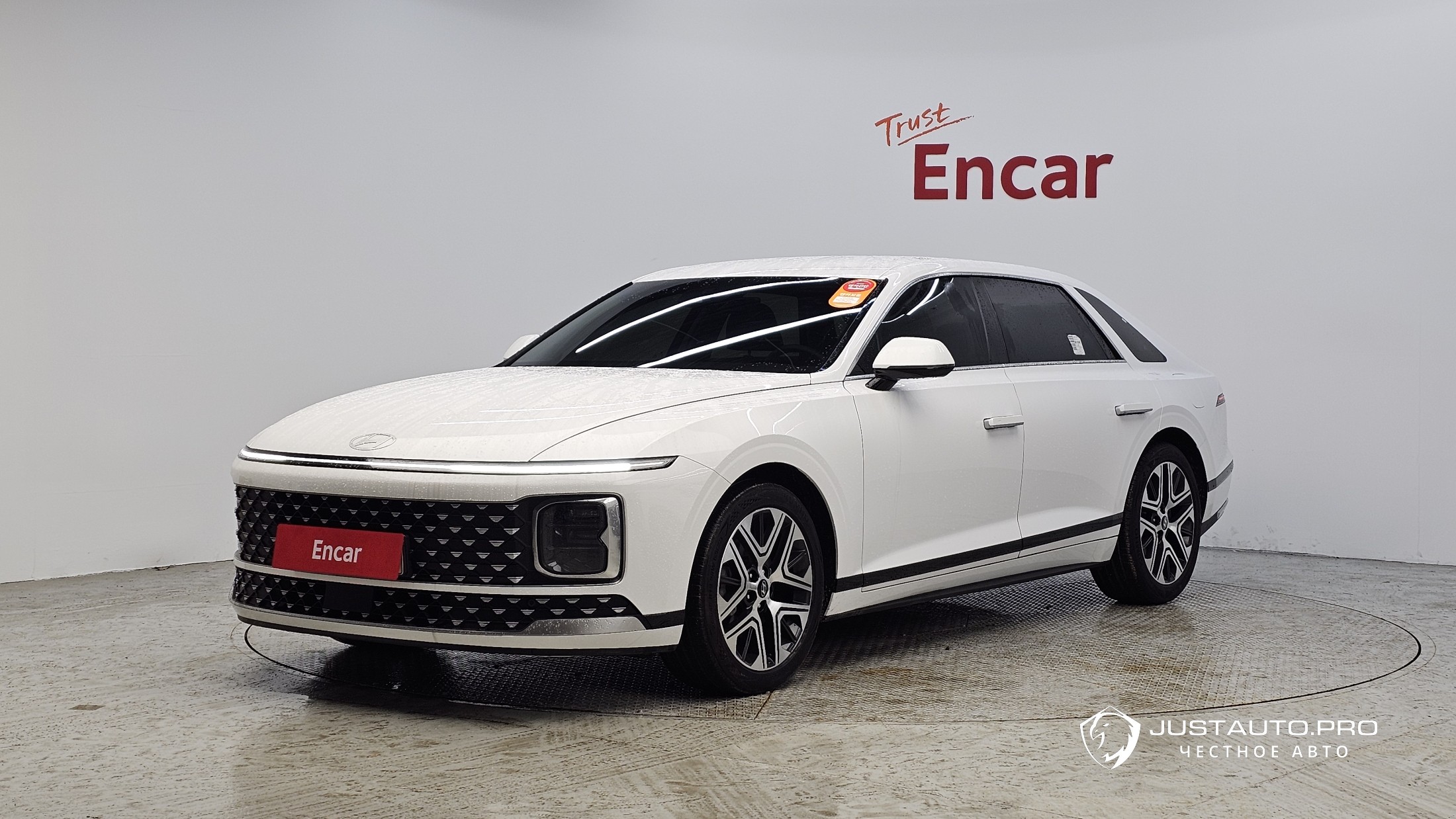 Автомобиль Hyundai Grandeur