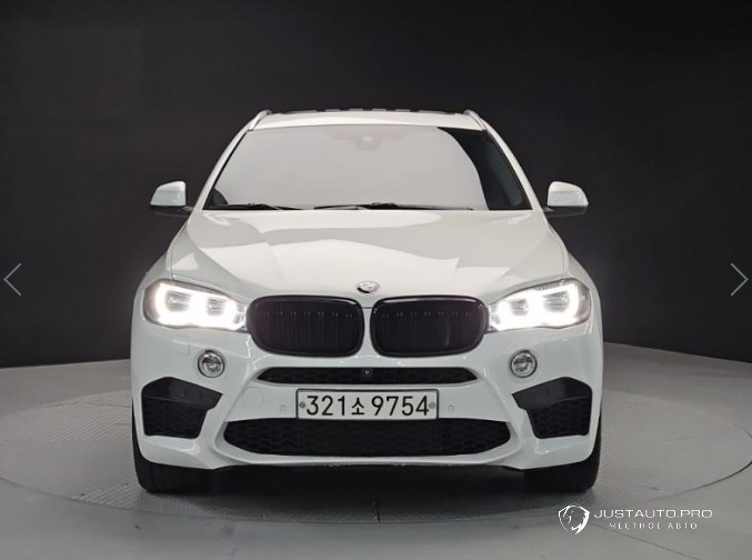 Автомобиль BMW X6