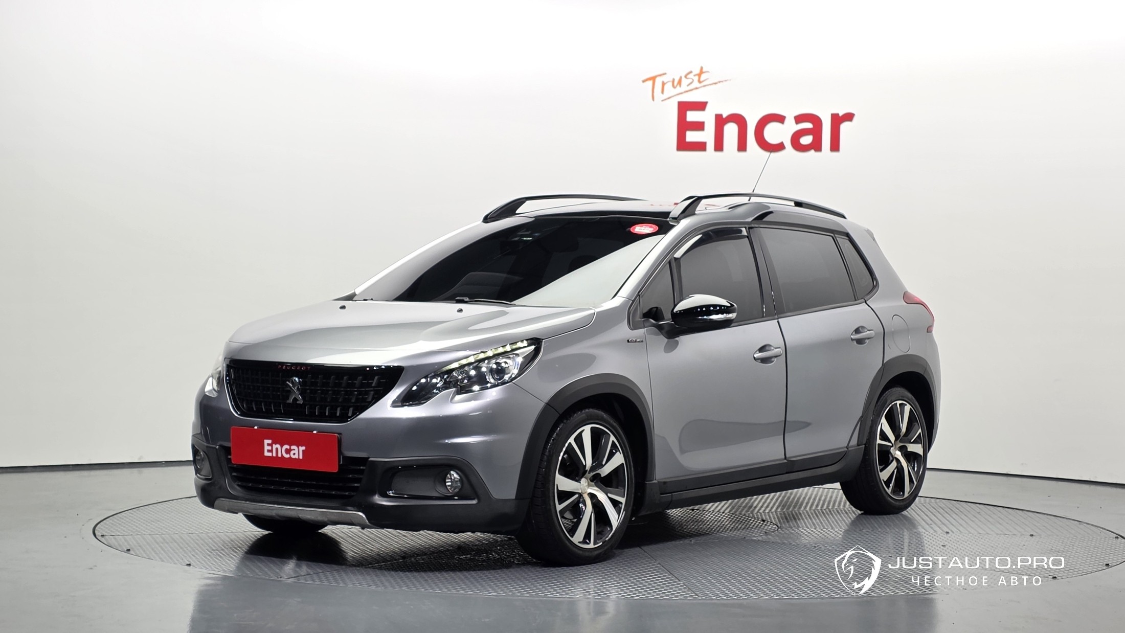 Автомобиль Peugeot 2008
