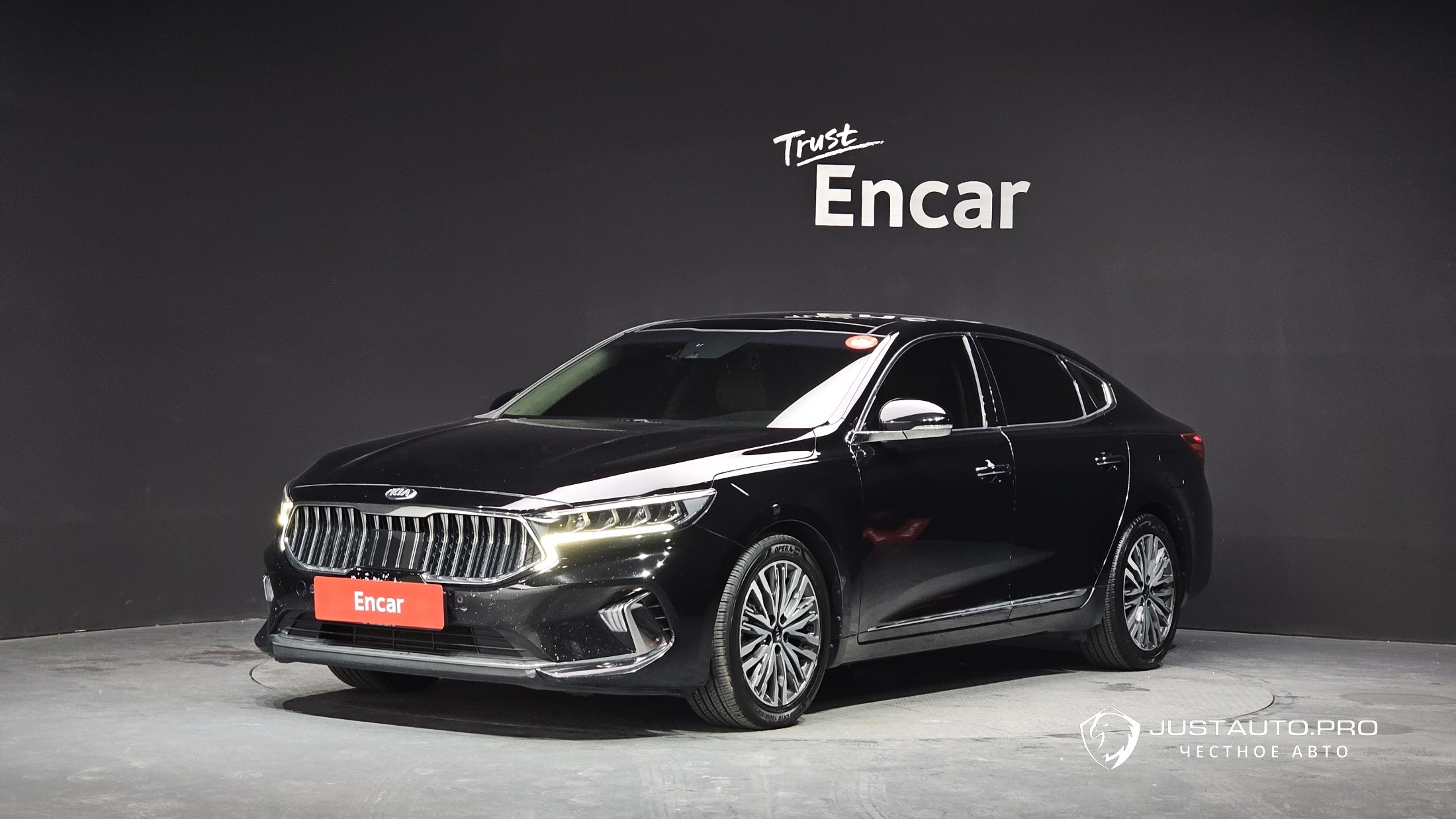 Автомобиль Kia K7