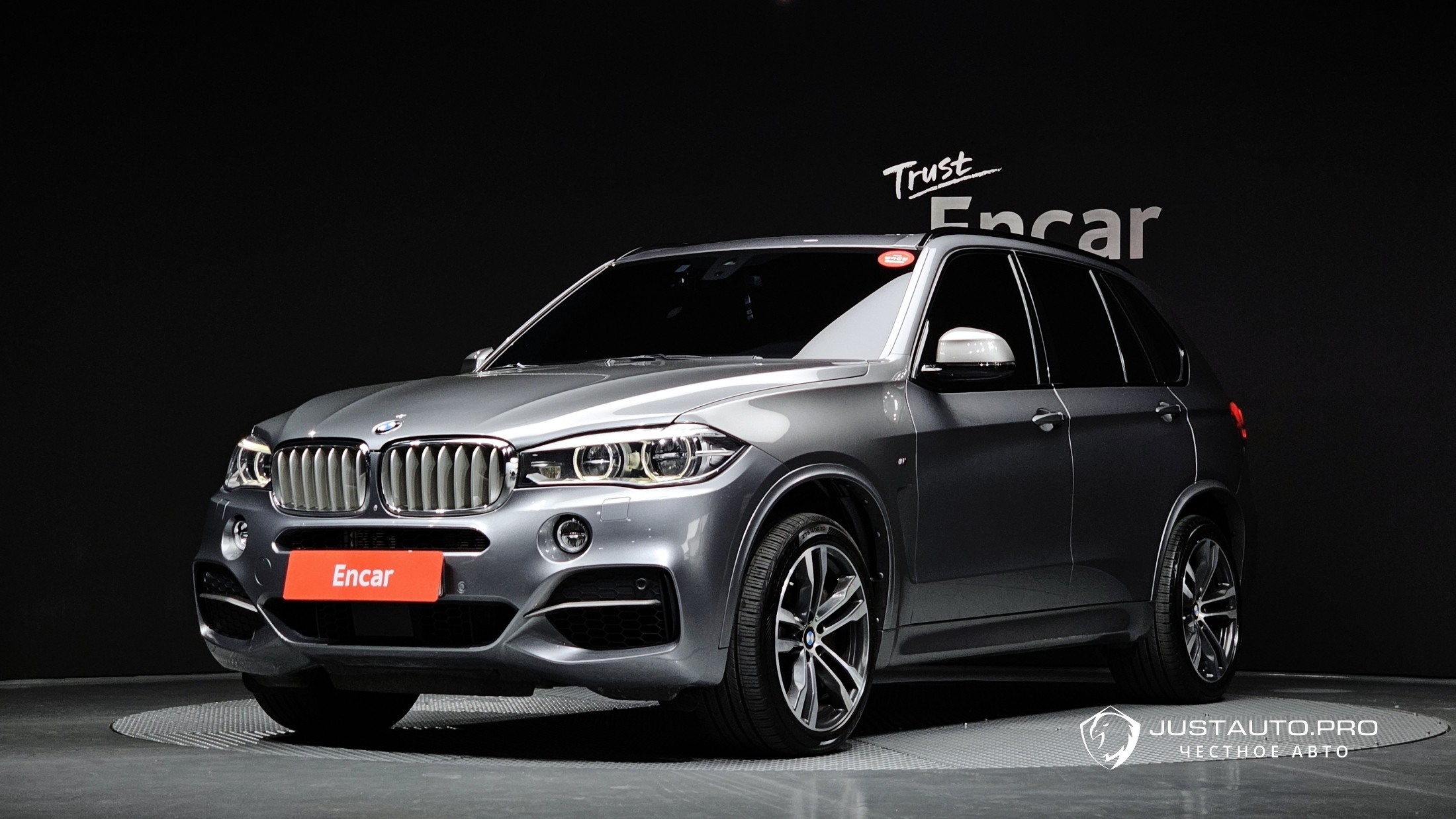 Автомобиль BMW X5
