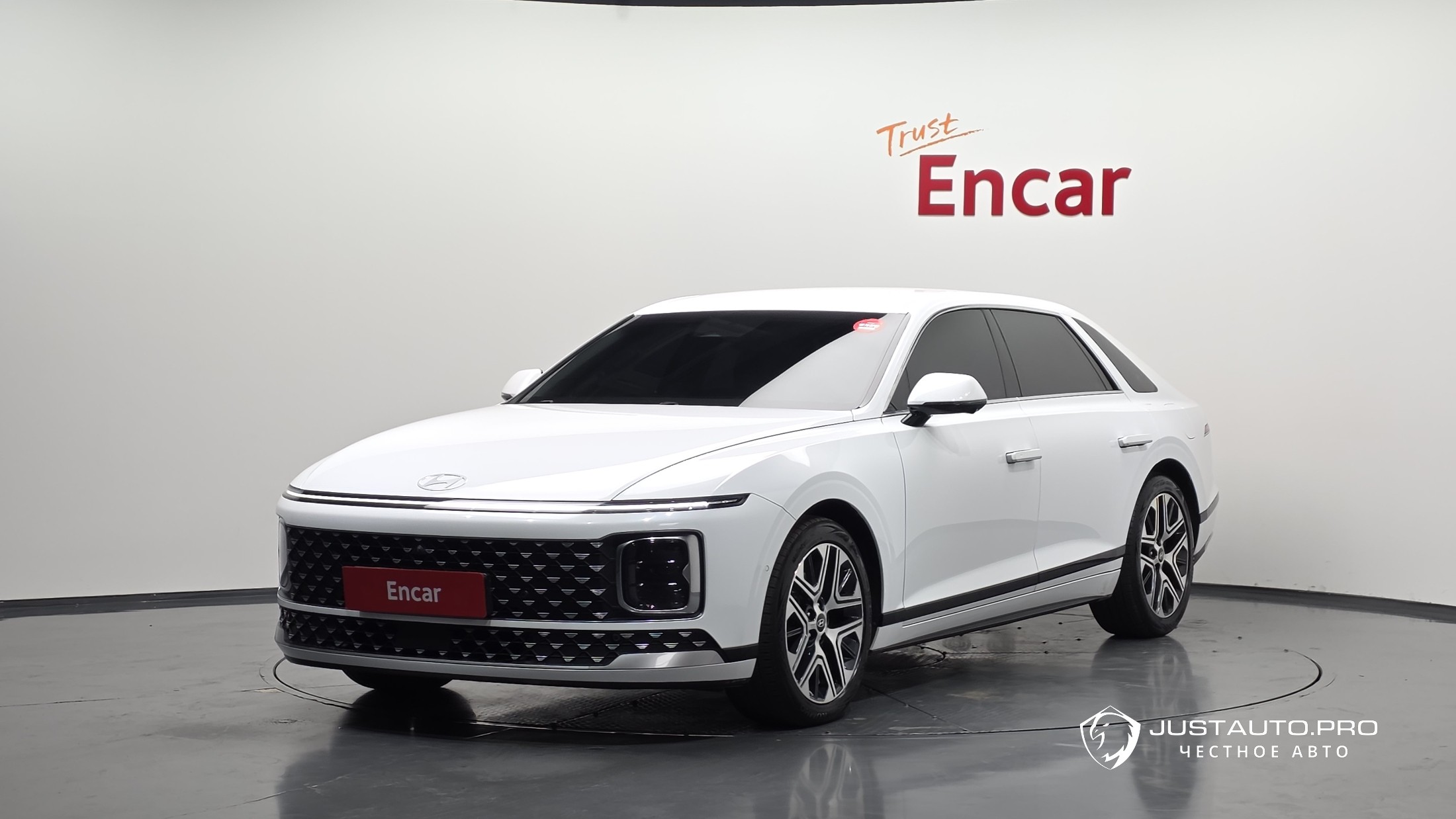 Автомобиль Hyundai Grandeur