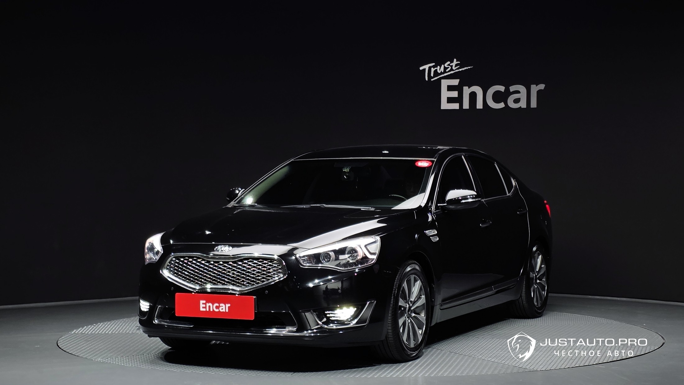 Автомобиль Kia K7