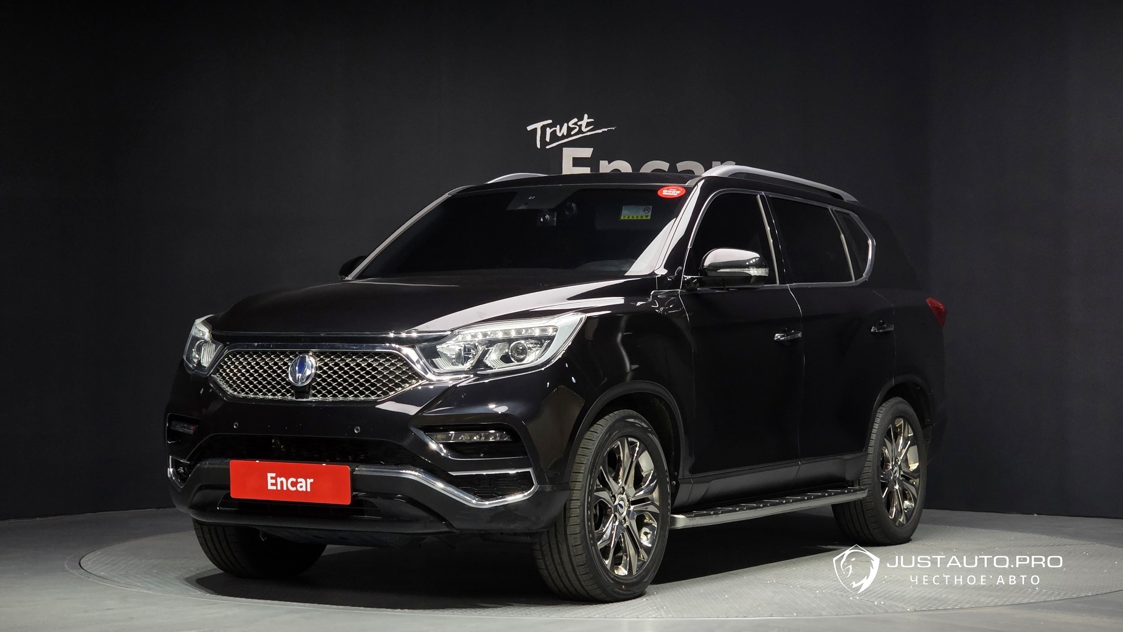 Автомобиль KG_Mobility_Ssangyong Rexton