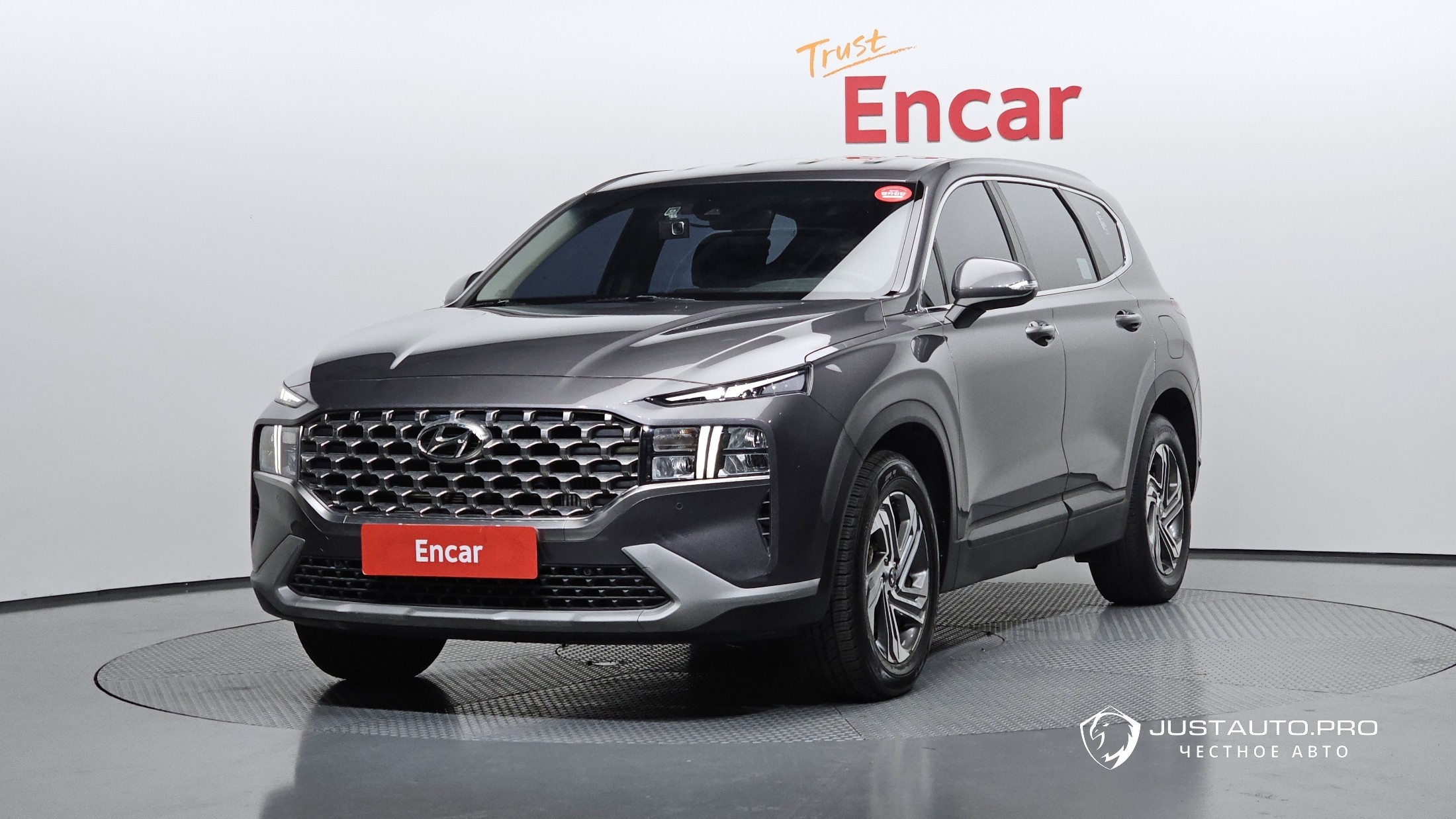 Автомобиль Hyundai Santafe