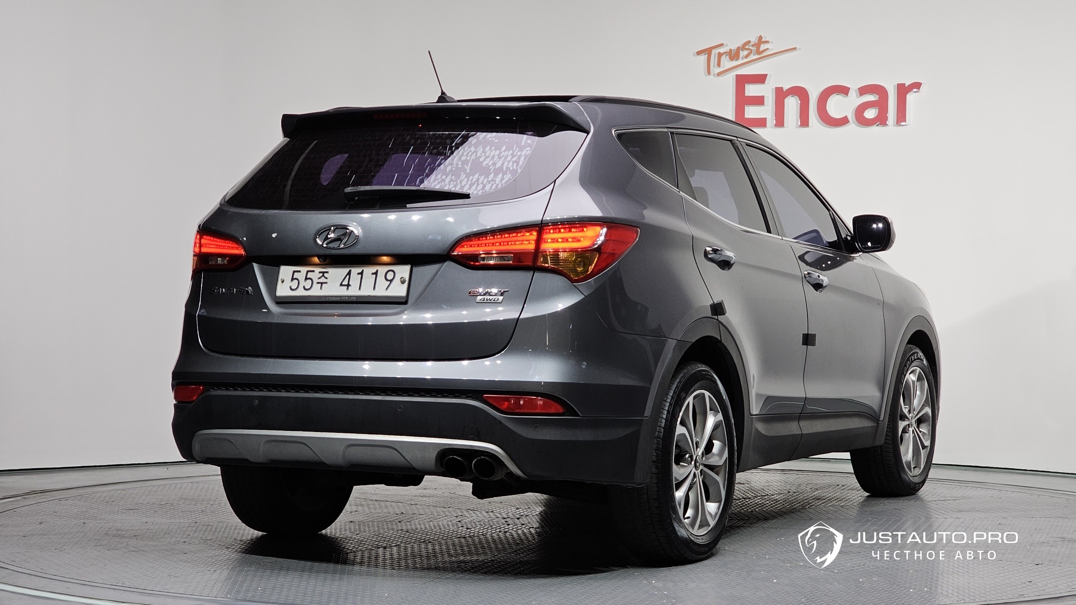 Автомобиль Hyundai Santafe