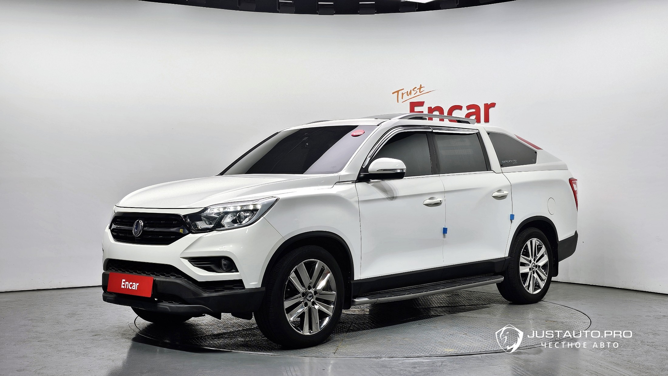 Автомобиль KG_Mobility_Ssangyong Rexton